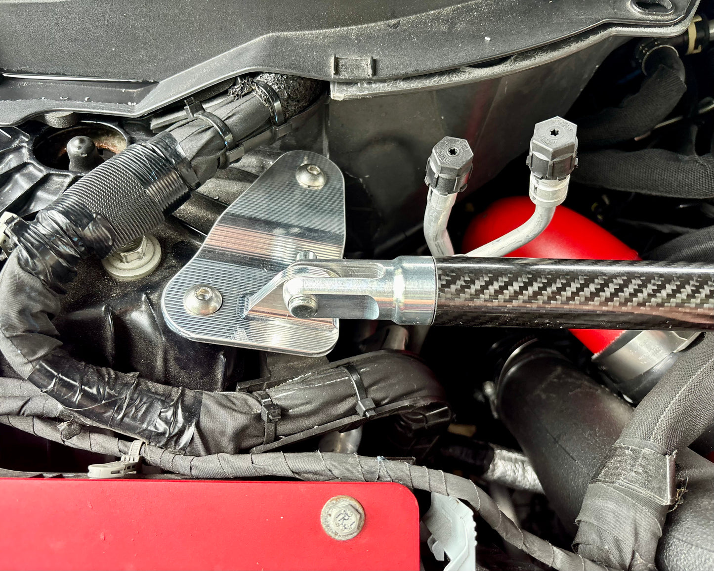 Speedlogix Carbon Fiber Strut Tower Brace Explorer ST - Speedlogix
