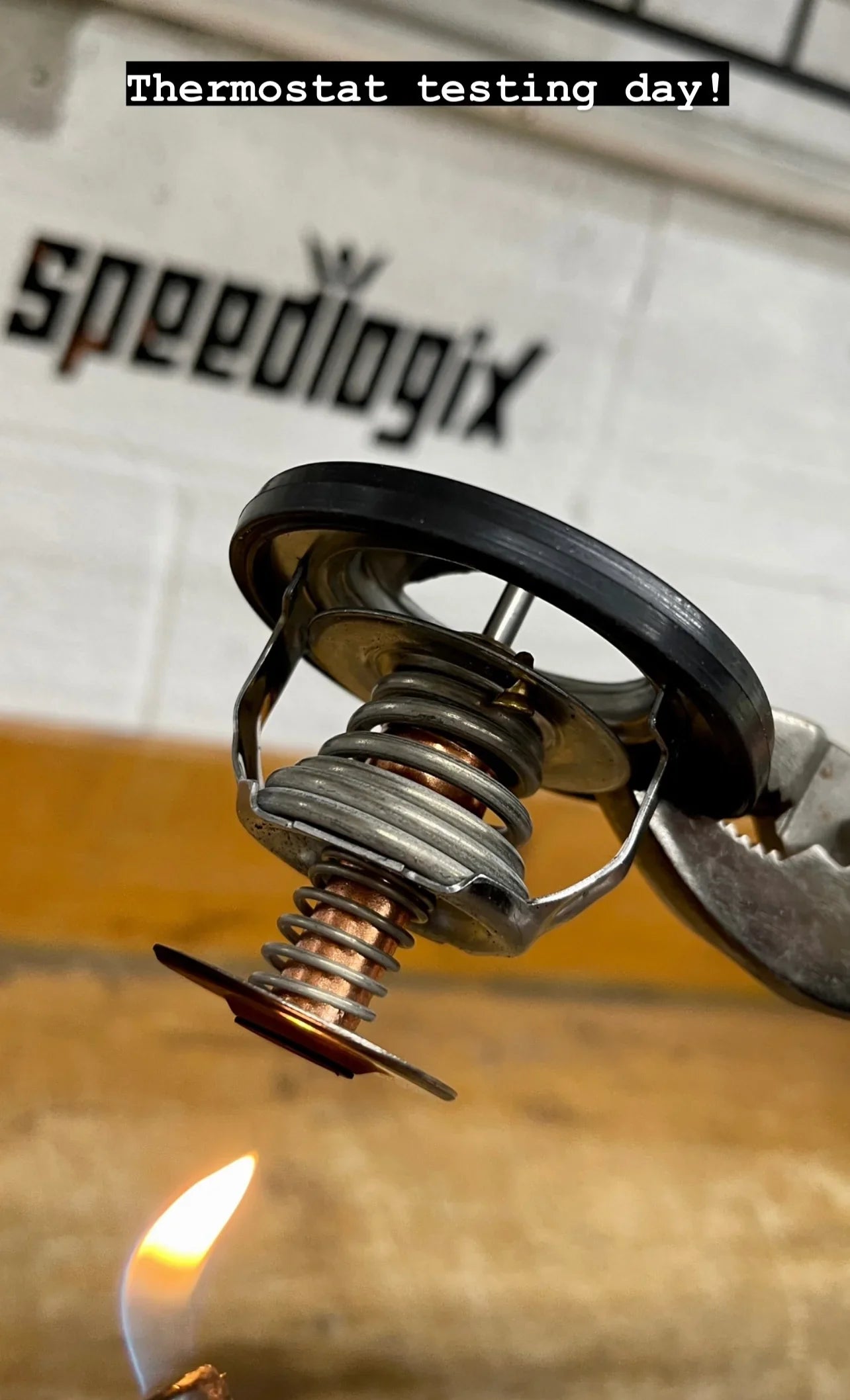 Speedlogix 180˚ Thermostat 2005-2023 Challenger/Charger V8 - Speedlogix