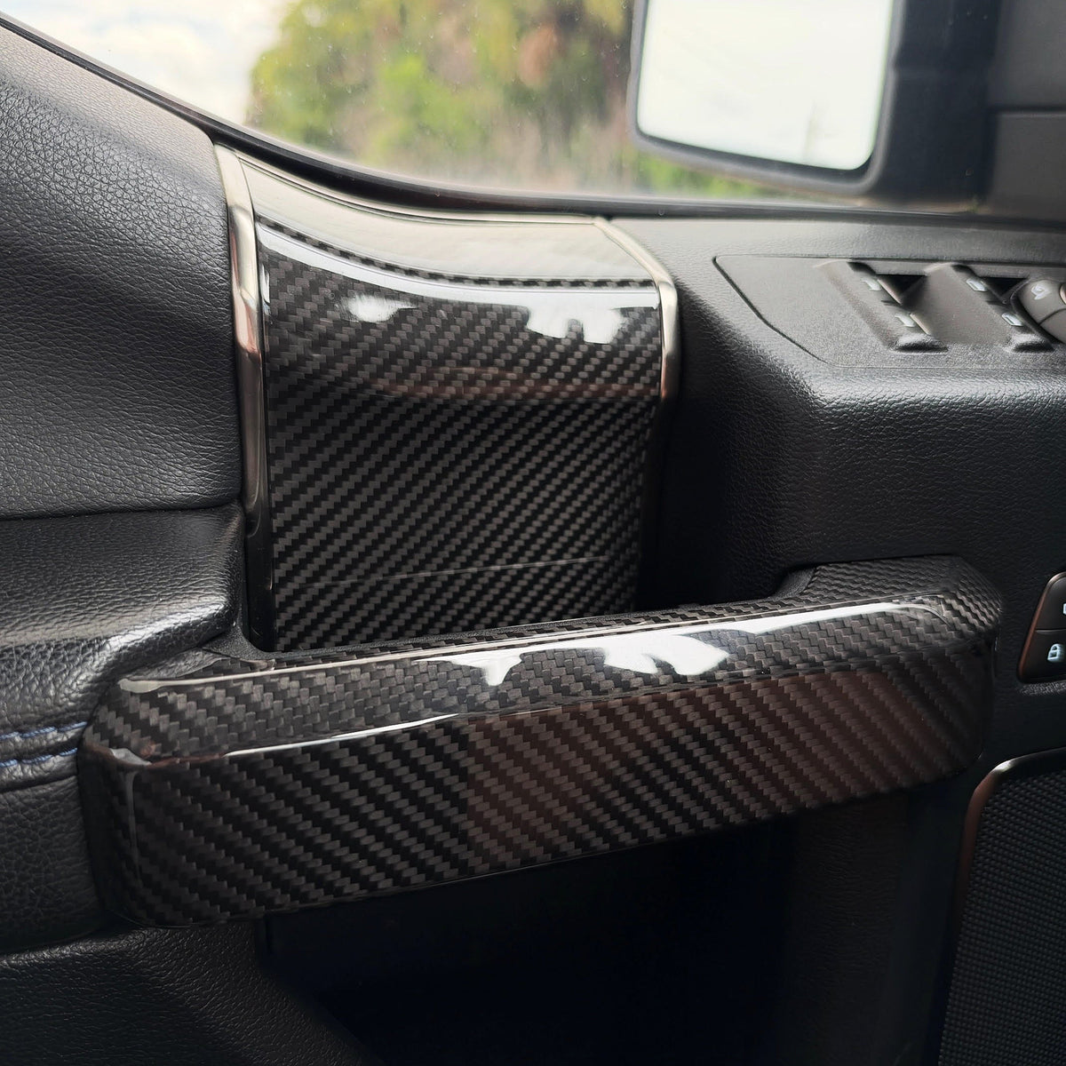 2015-2020 Ford F150/Raptor Carbon Fiber Door Trim Panel(4-Piece Set)