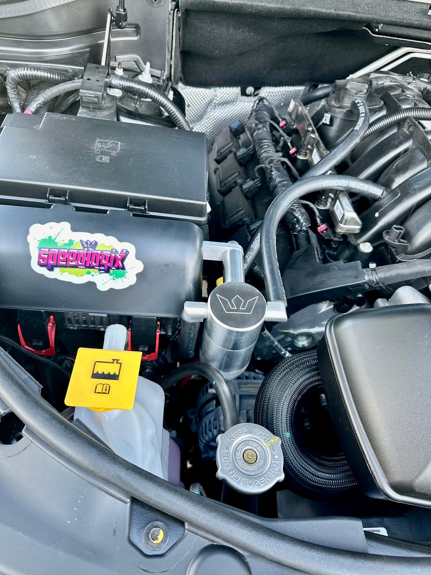 Speedlogix Oil Catch Can 2011-2023 Durango/Grand Cherokee 5.7L - Speedlogix