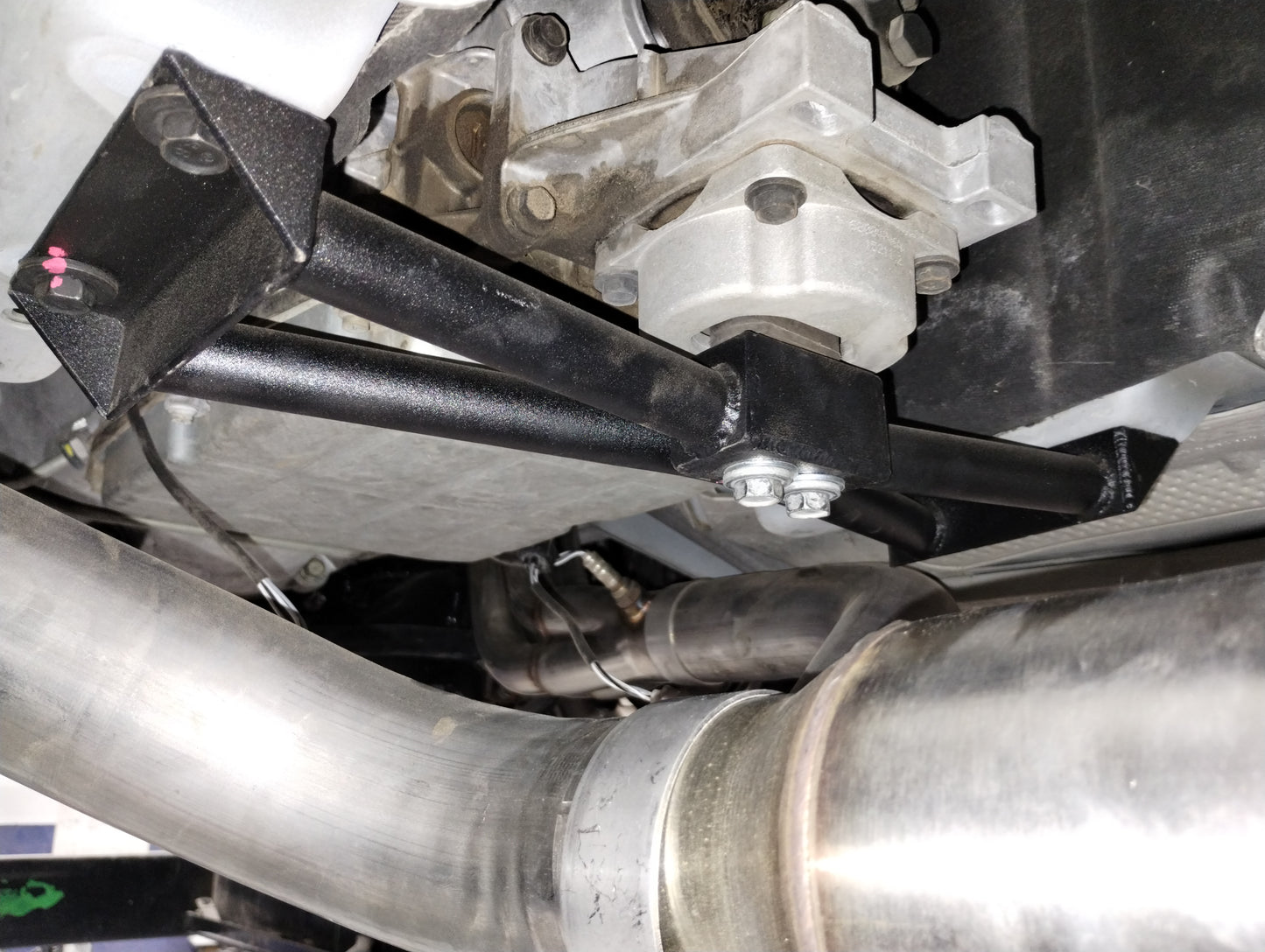 Speedlogix Transmission Cross-Member 2005-2014 Challenger/Charger V8 Auto - Speedlogix
