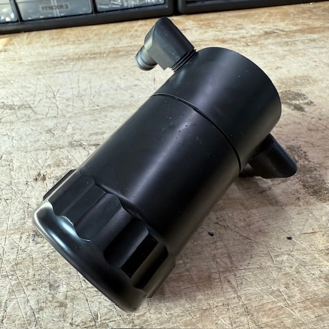 Blemished/Discounted Speedlogix Oil Catch Can 2005-2023 Challenger/Charger 5.7L