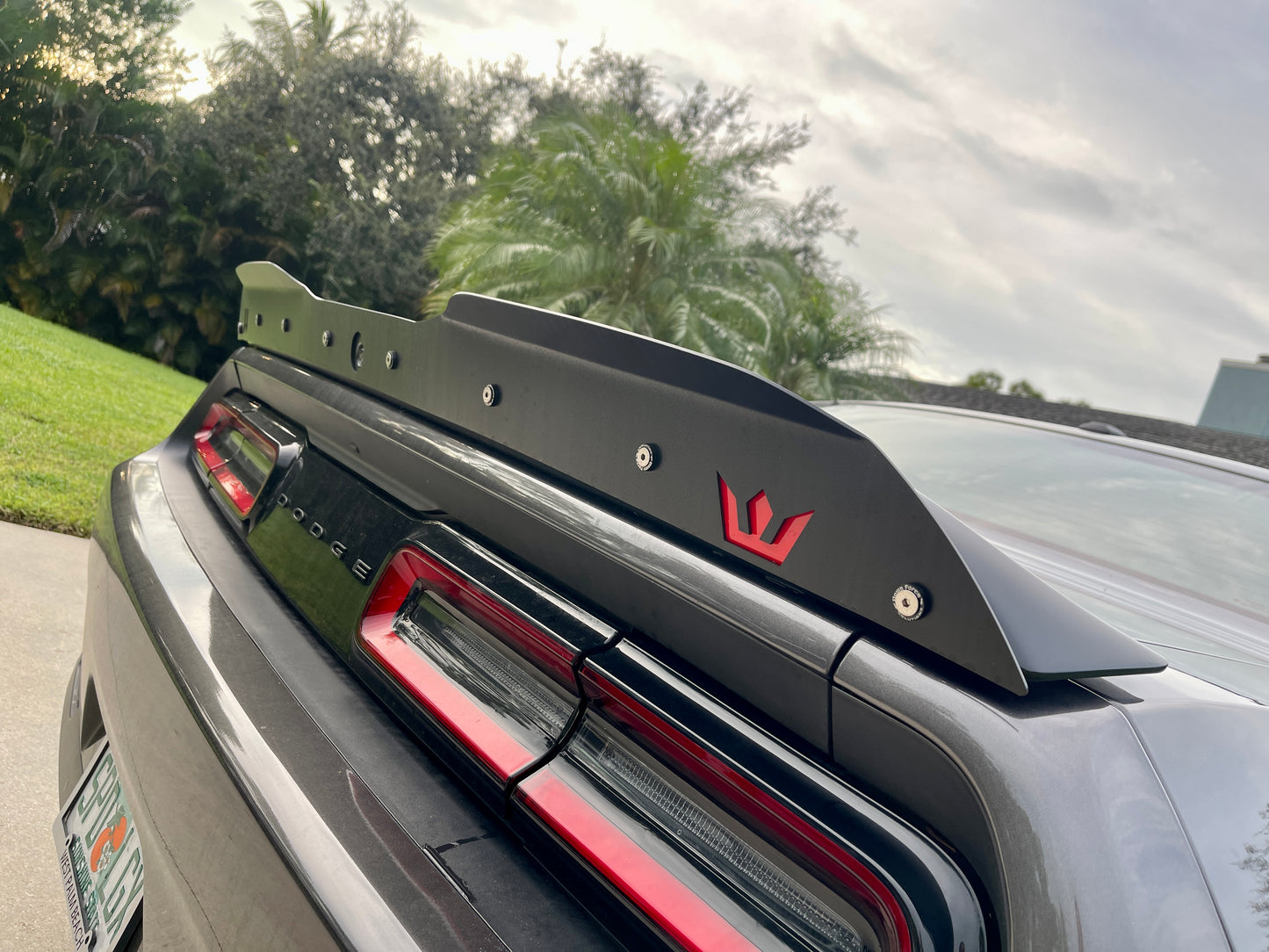 Speedlogix Wicker Bill 2015-2023 Challenger (non-wide)