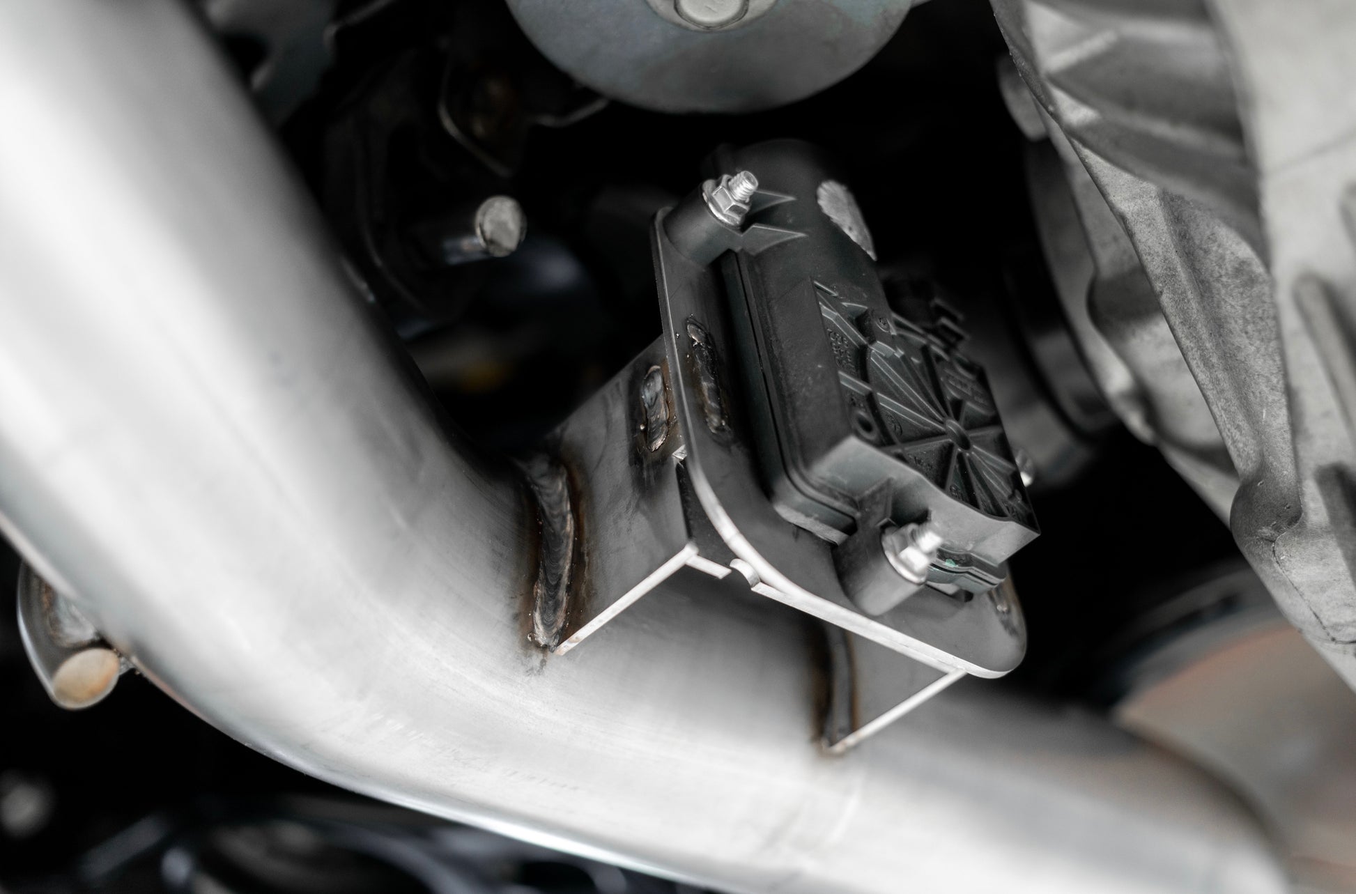 MBRP 3" Armor Pro Race Cat-Back Exhaust, Carbon Tips 2015-2023 Charger 5.7L/6.2L/392/6.4L - Speedlogix