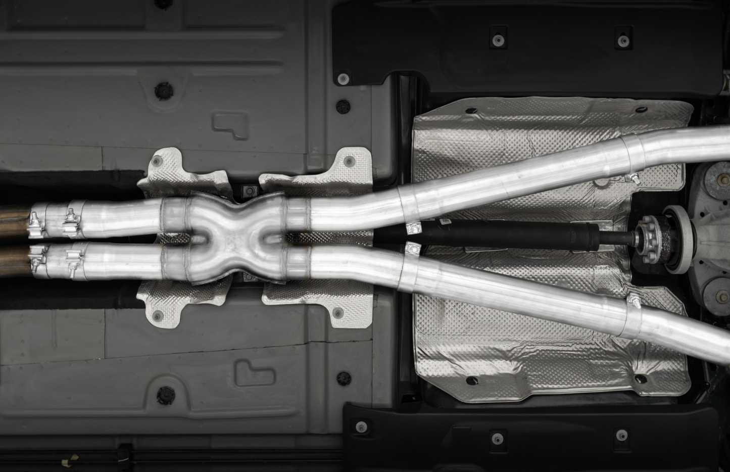 MBRP 3" Armor Pro Race Cat-Back Exhaust, Carbon Tips 2015-2023 Challenger 5.7L/6.2L/392/6.4L - Speedlogix
