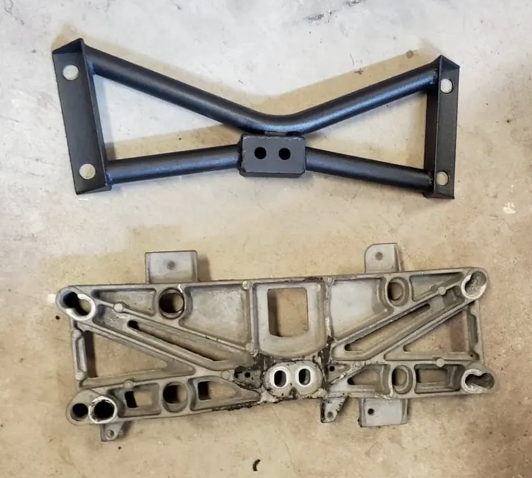 Speedlogix Transmission Cross-Member 2005-2014 Challenger/Charger Auto