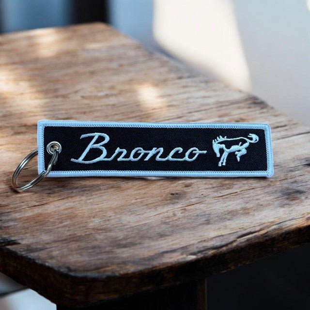Keychain - Ford Bronco - Pull - Speedlogix