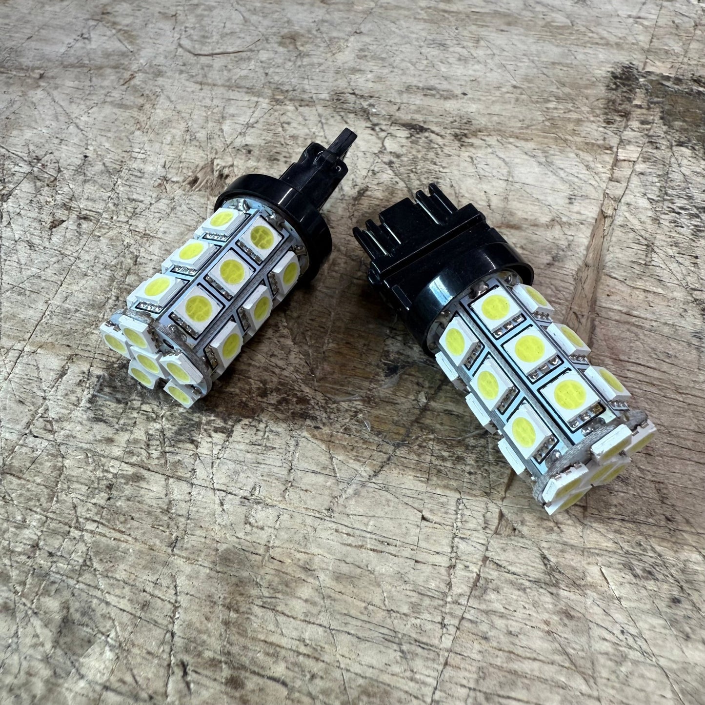 Radius LED Front Turn Signal 2008 - 2014 Challenger - Speedlogix