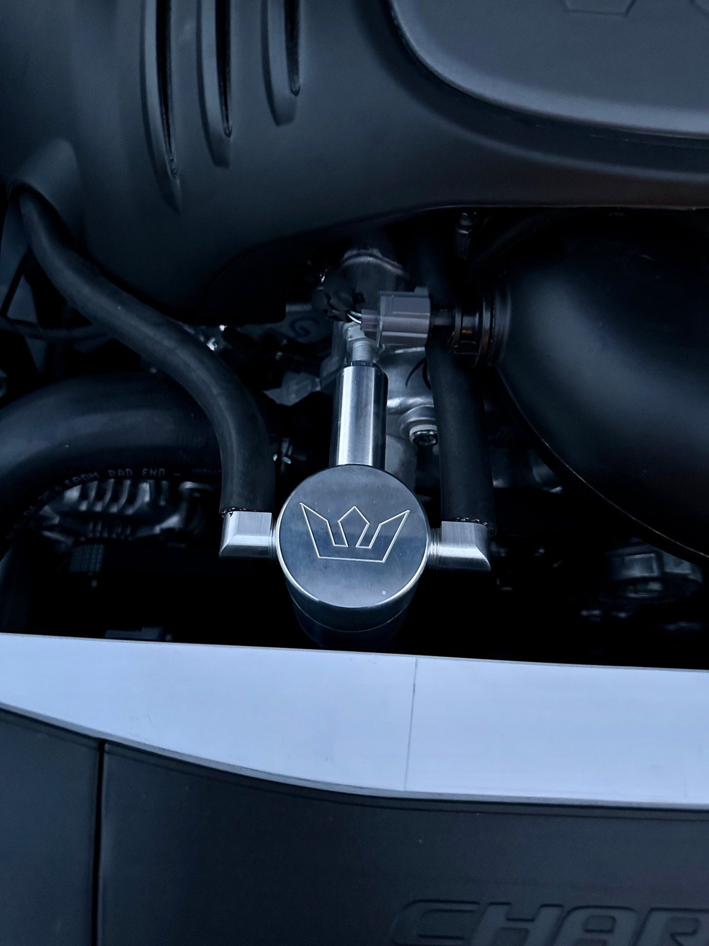 Speedlogix Oil Catch Can 2005 - 2023 Challenger/Charger 5.7L - Speedlogix