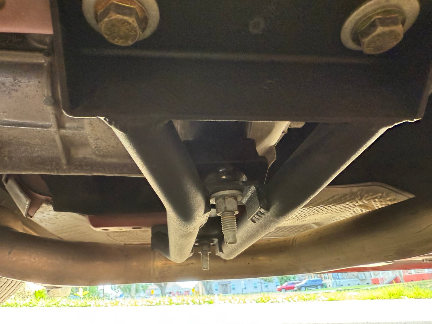 Speedlogix Transmission Brace 2009 - 2023 Challenger (6 - Speed) - Speedlogix