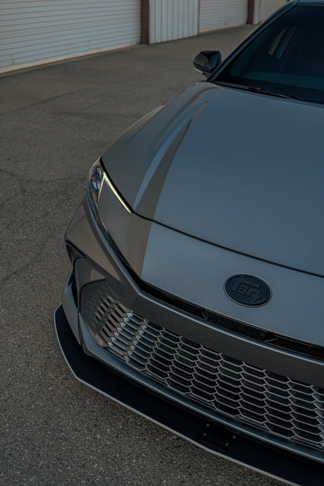 Toyota Camry (2025+) SE / XSE Chassis Mount Front Splitter - Speedlogix