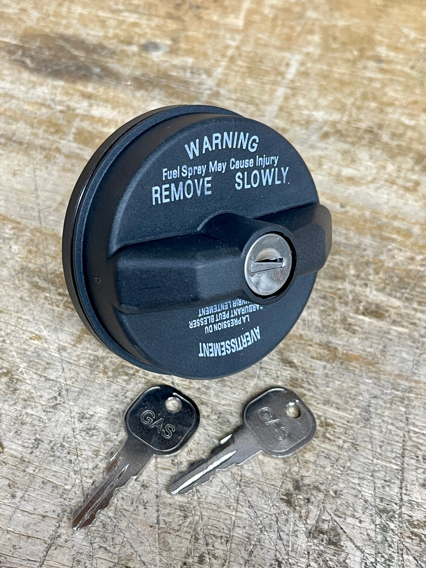 Speedlogix Locking Gas Cap 2008-2023 Challenger - Speedlogix
