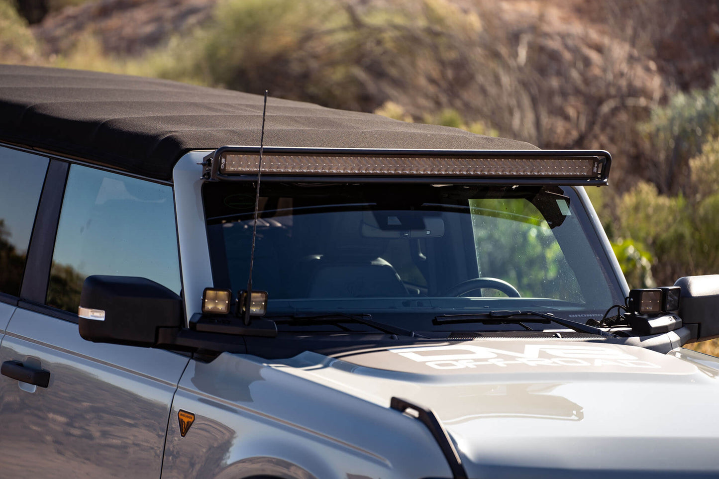 DV8 50/52" LED Light Bar Mount 2021-2023 Bronco - Speedlogix