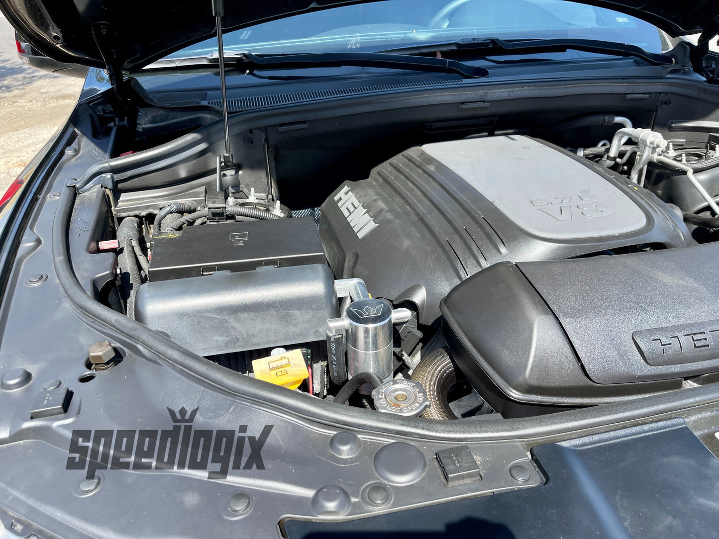 Speedlogix Oil Catch Can 2011-2023 Durango/Grand Cherokee 5.7L - Speedlogix
