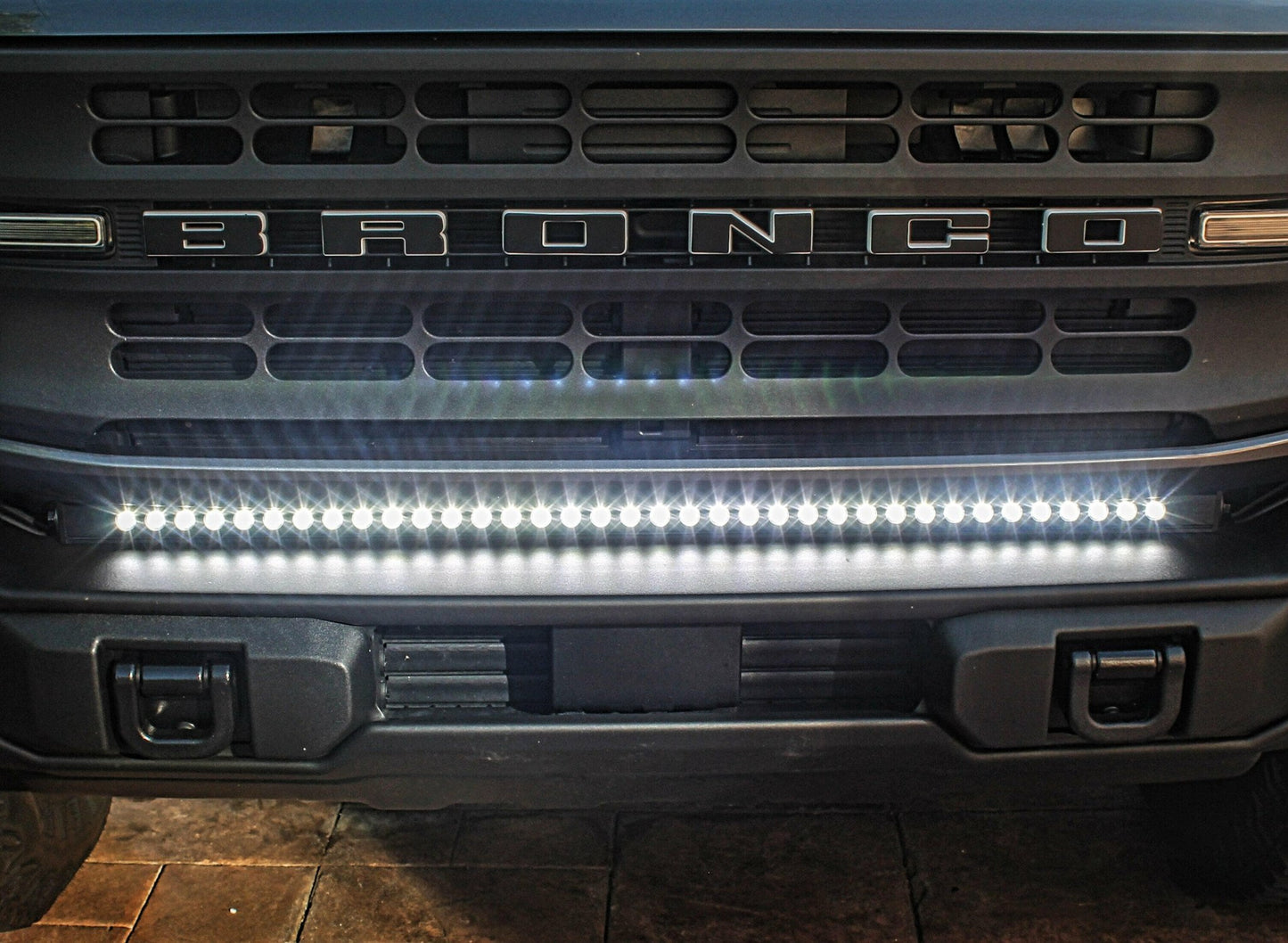2021+ Ford Bronco Capable Bumper 40in Light Bar - Slim - Speedlogix