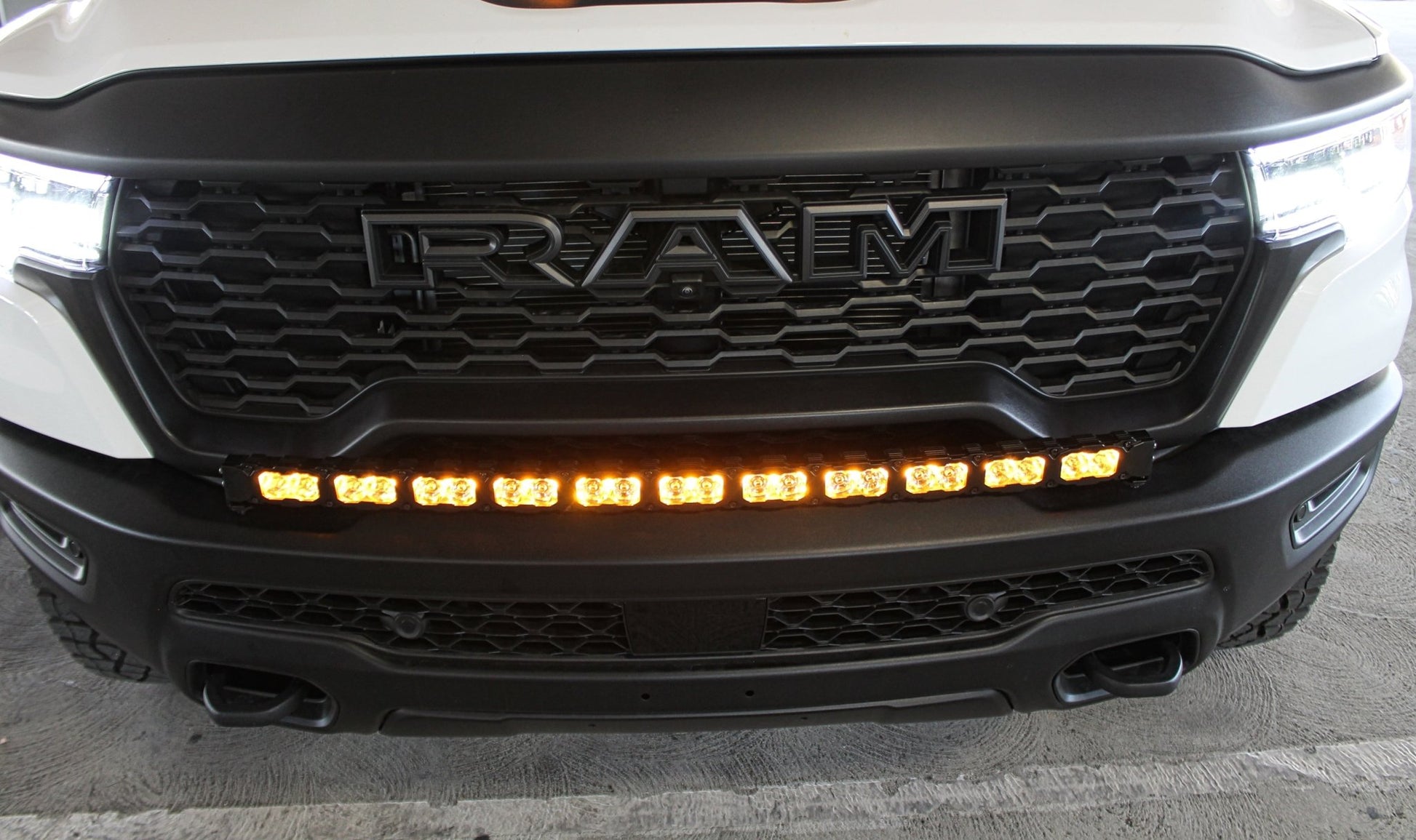 2025+ RAM 1500 Rebel 40in Light Bar - PRO - Speedlogix