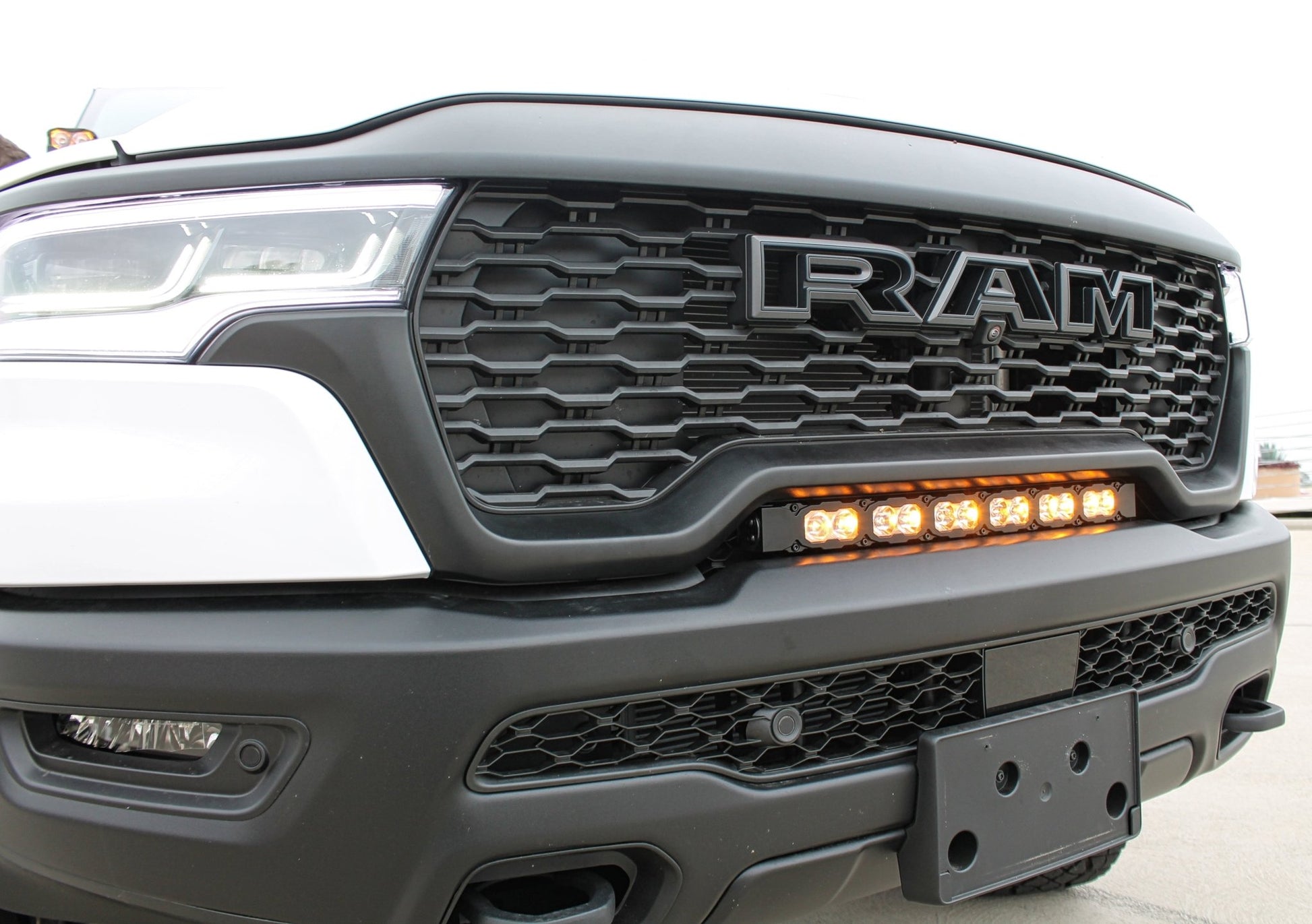 2025+ RAM 1500 RHO 23in Light Bar - PRO - Speedlogix