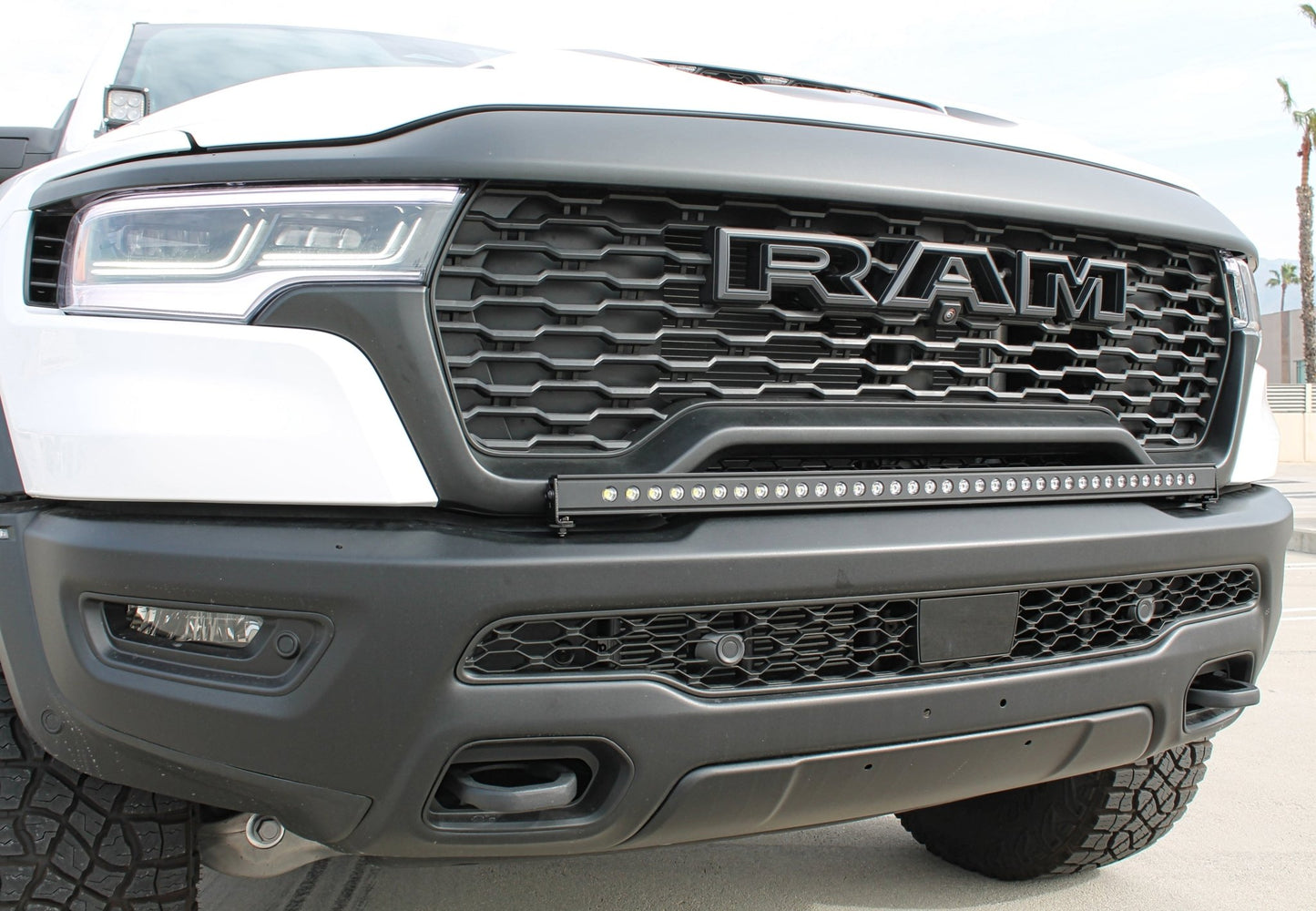 2025+ RAM 1500 RHO 40in Light Bar - Slim - Speedlogix