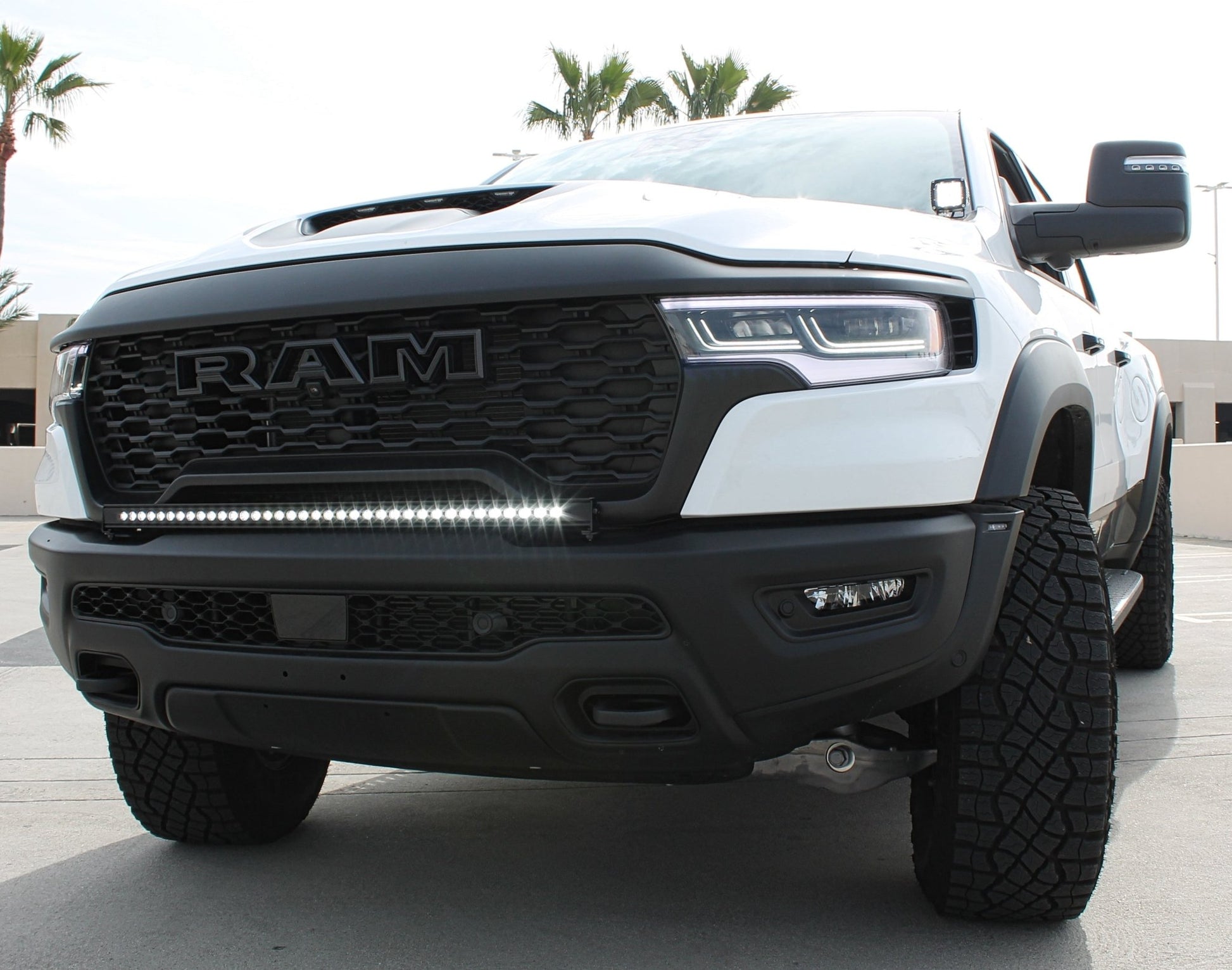 2025+ RAM 1500 RHO 40in Light Bar - Slim - Speedlogix