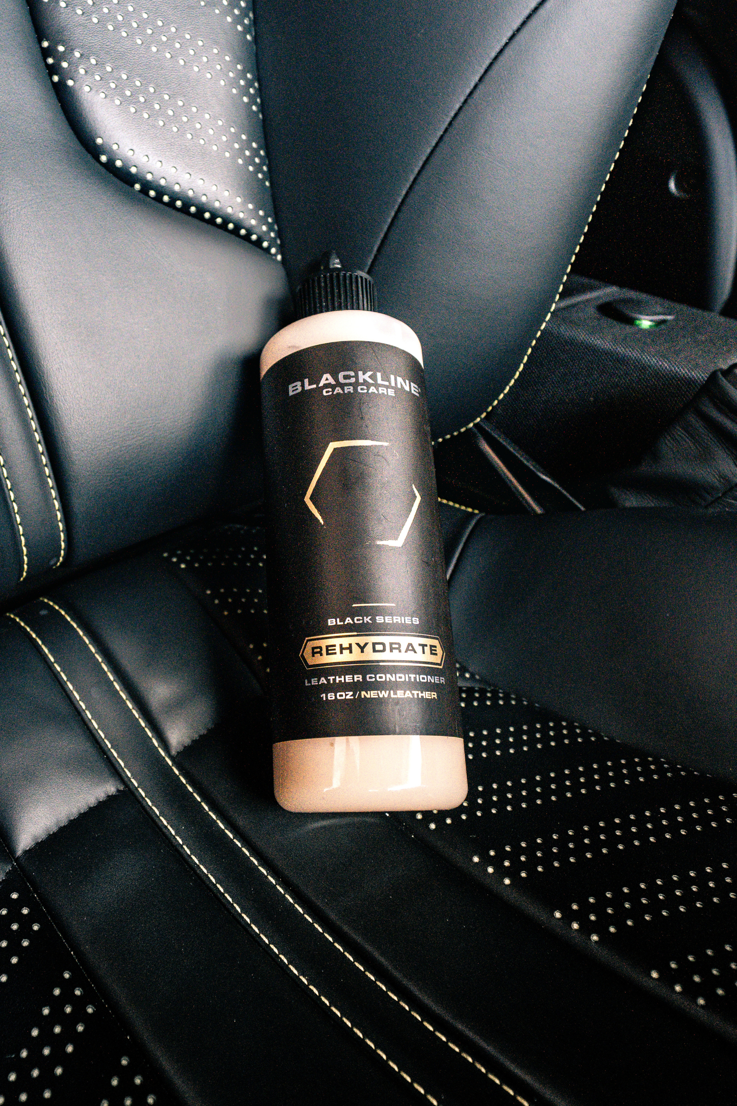 BLACKLINE® REHYDRATE LEATHER CONDITIONER