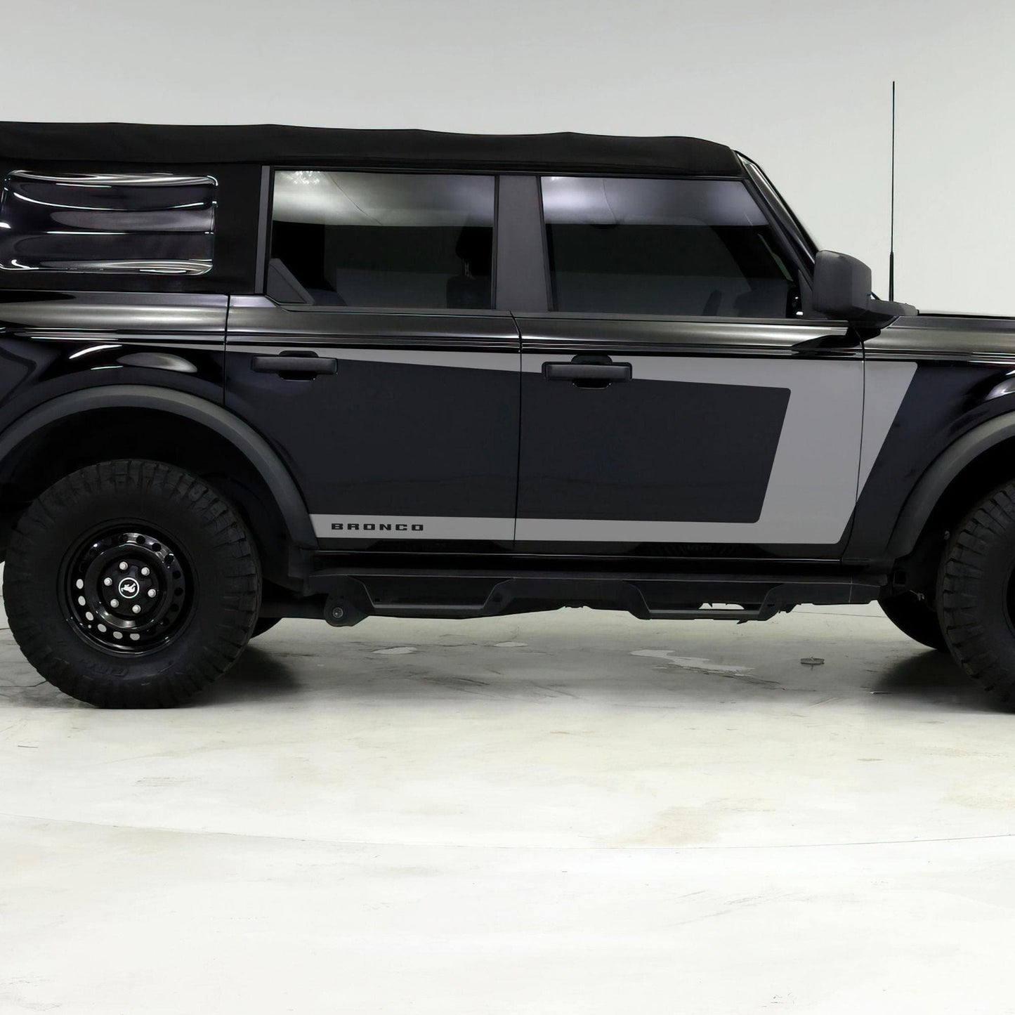 Graphic Decal for Ford Bronco. #6995