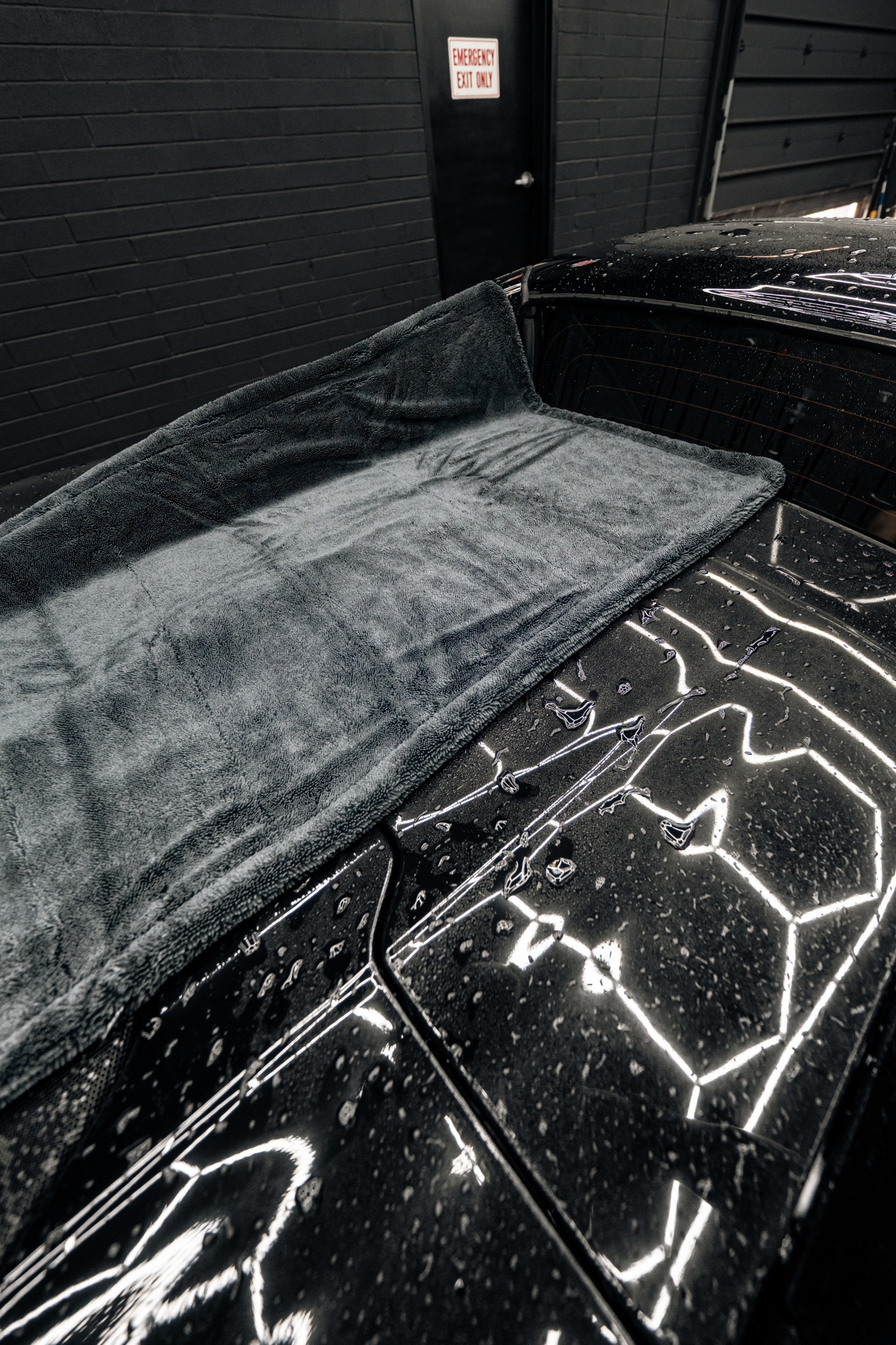 BLACKLINE® TWISTED-LOOP DRYING TOWEL