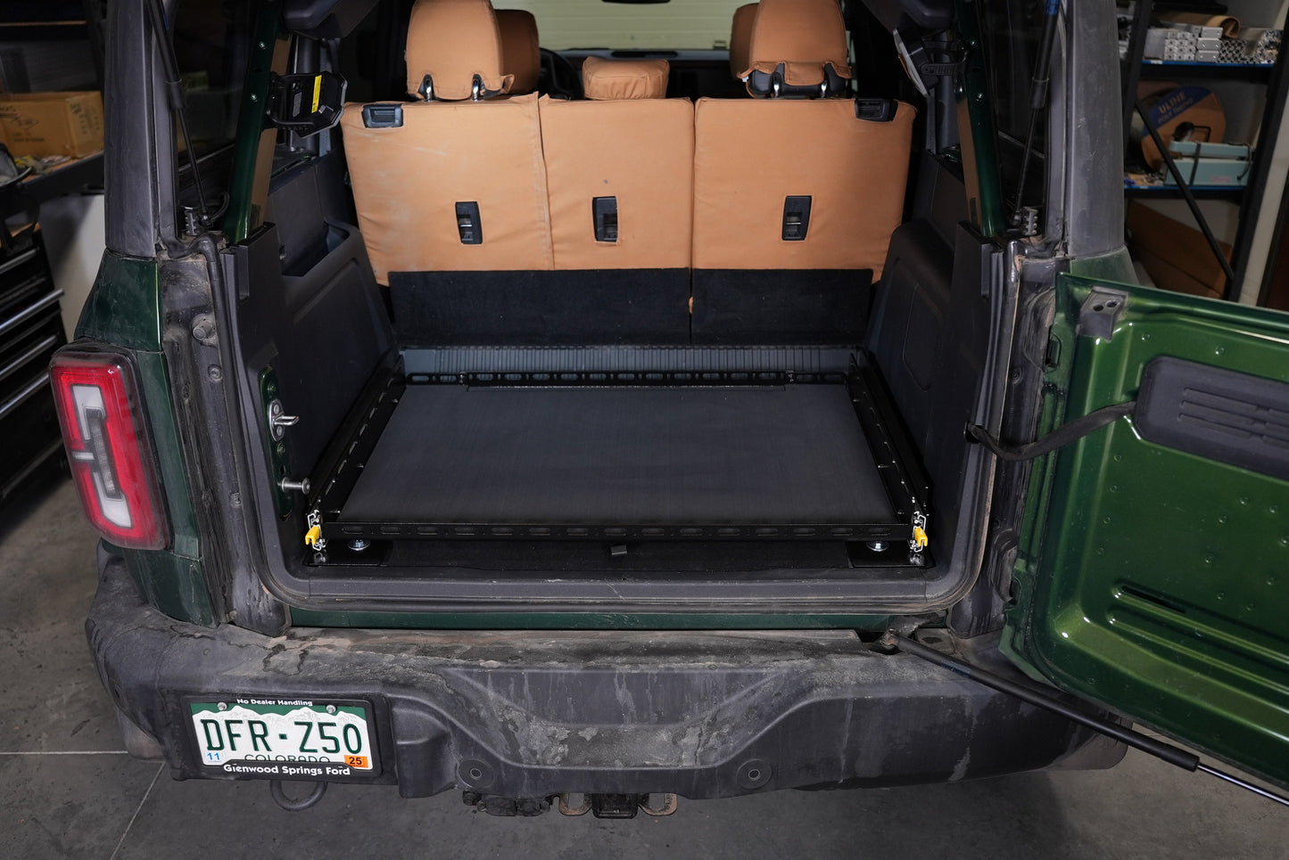 Slide Floor 2.0 - Bronco