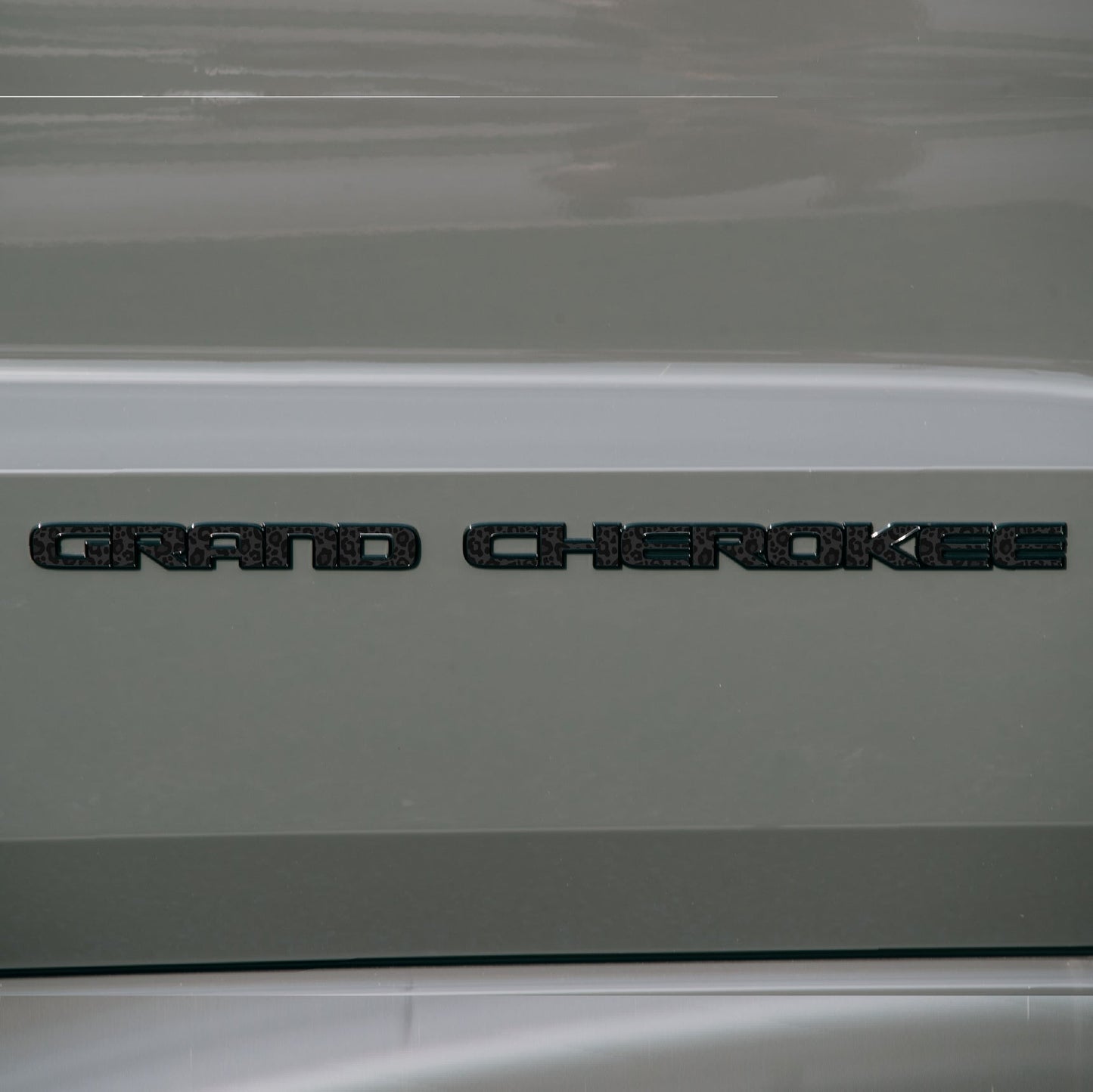 GRAND CHEROKEE Door Emblem Overlay Decal Set | Fits 2017–2022 WK2