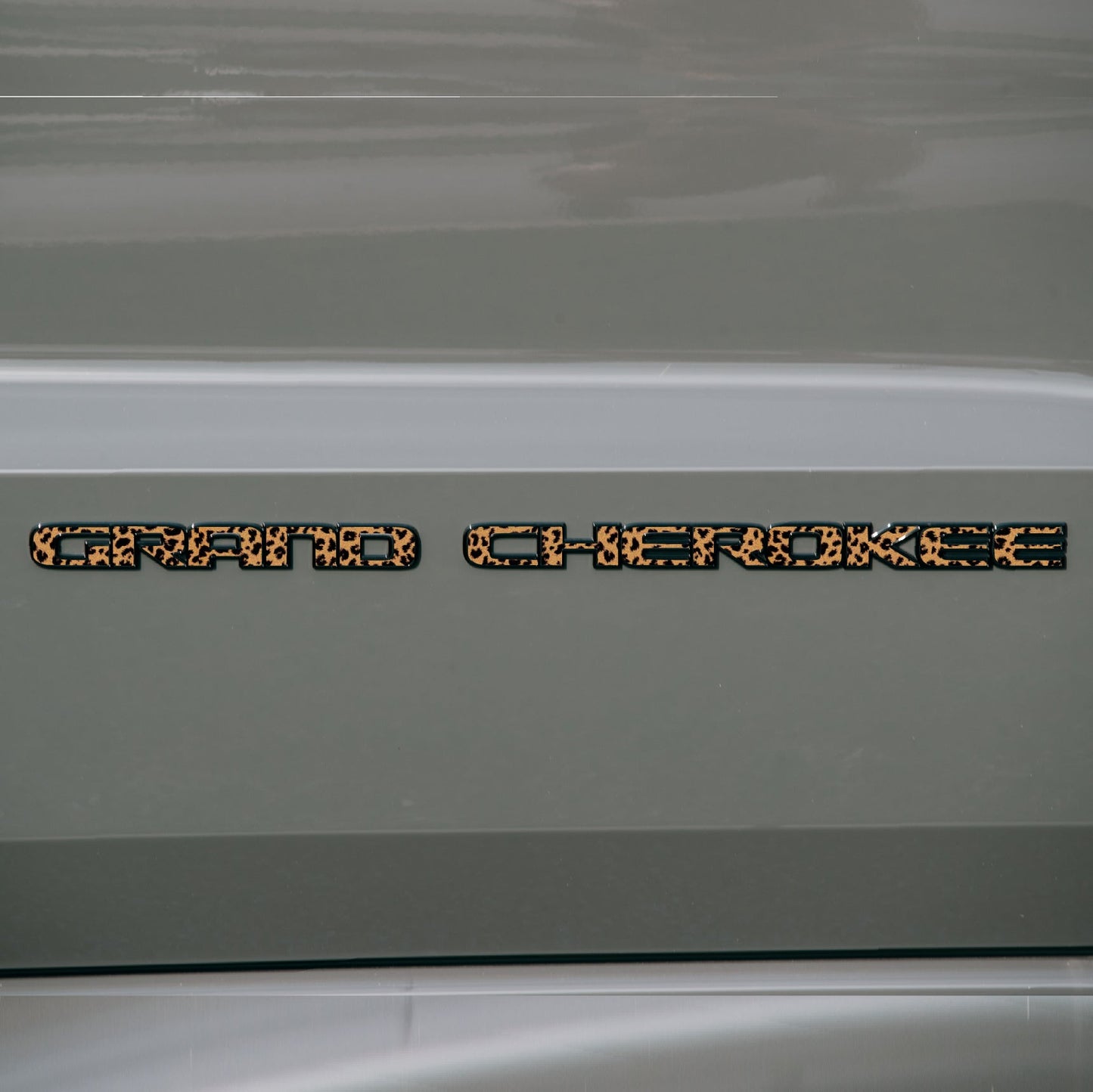 GRAND CHEROKEE Door Emblem Overlay Decal Set | Fits 2017–2022 WK2