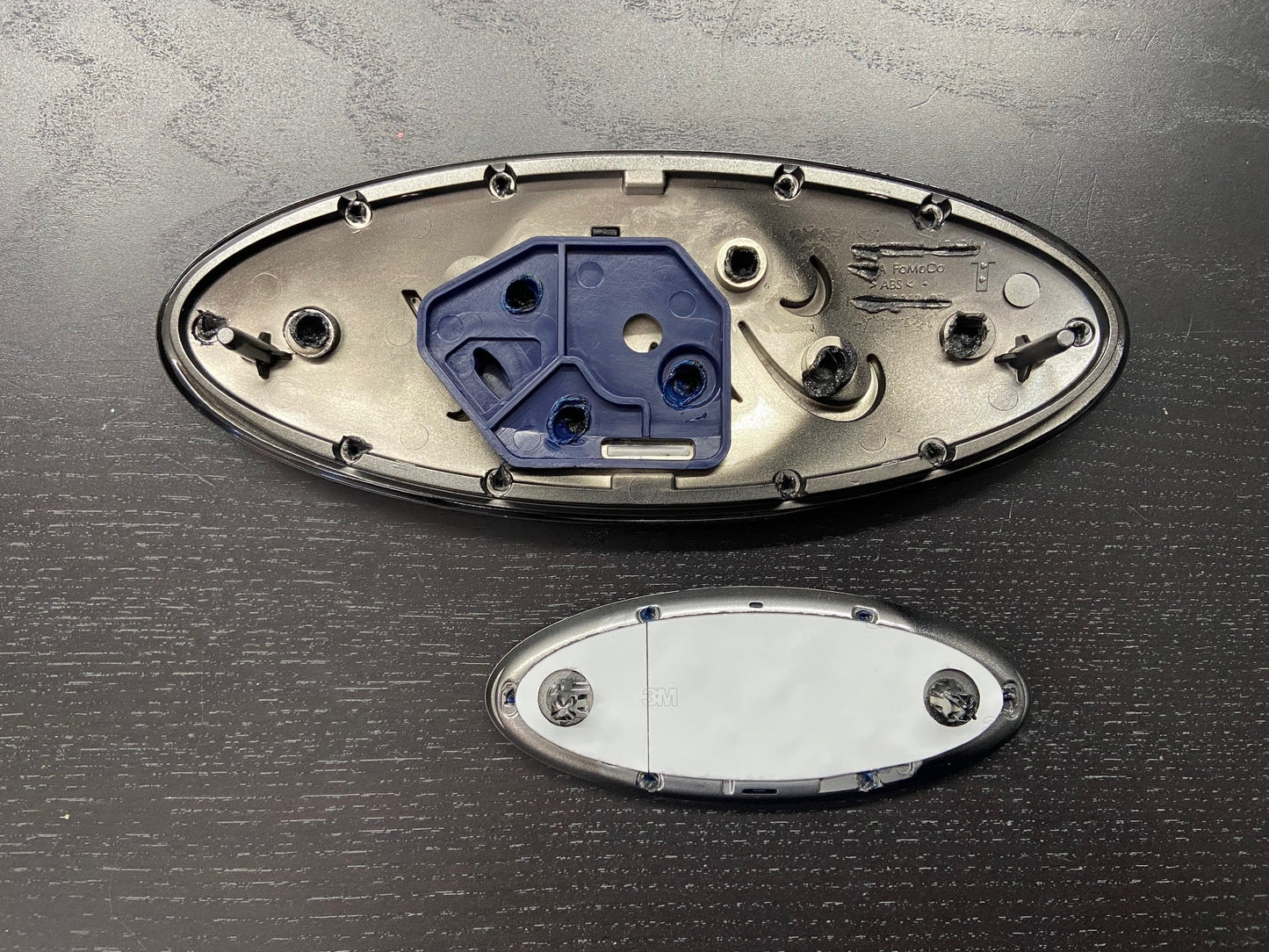 Ford Explorer 2024-2026 Custom color order -Emblem set