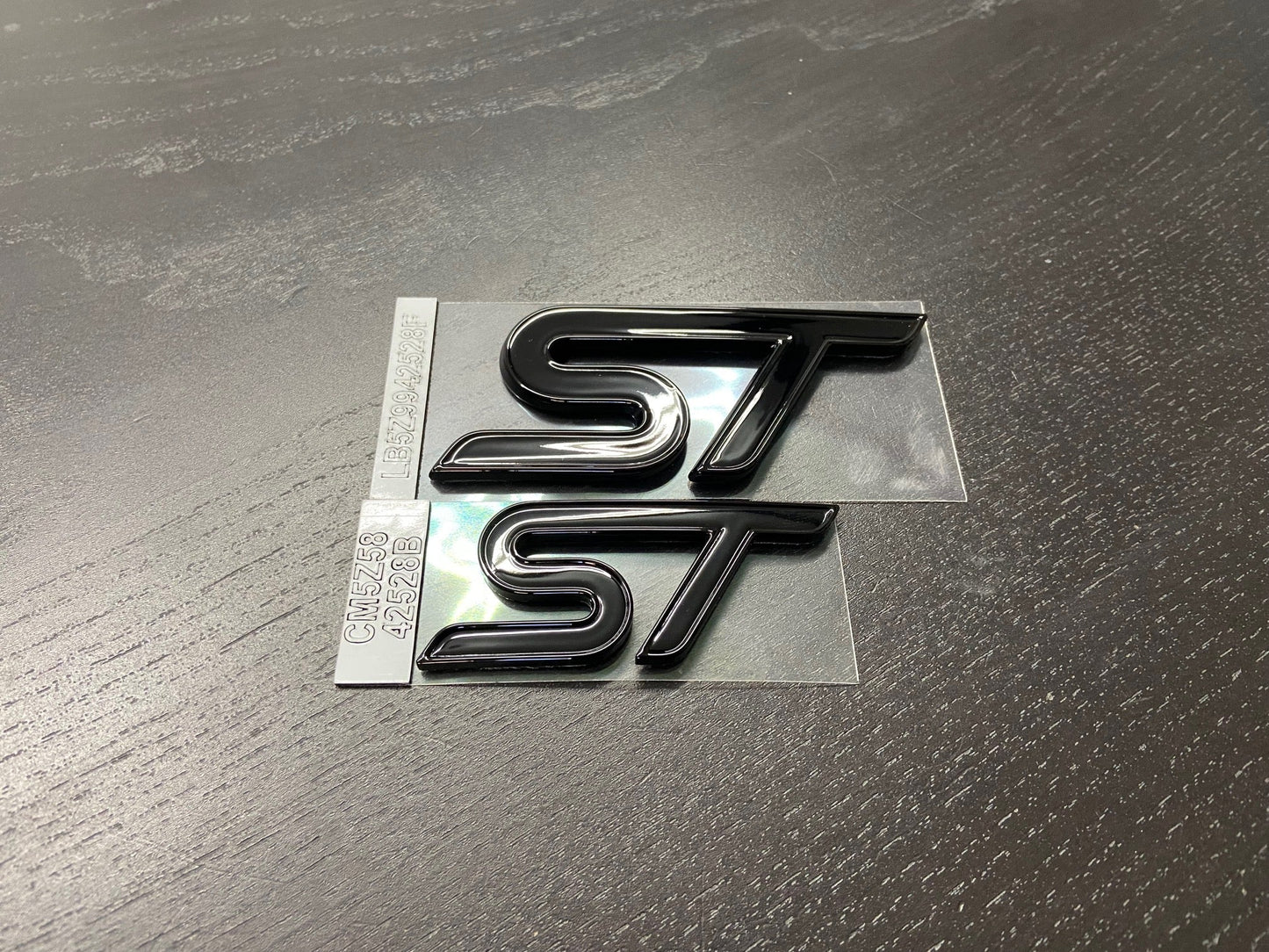 Explorer "ST" emblem set gloss Black 2020-2024