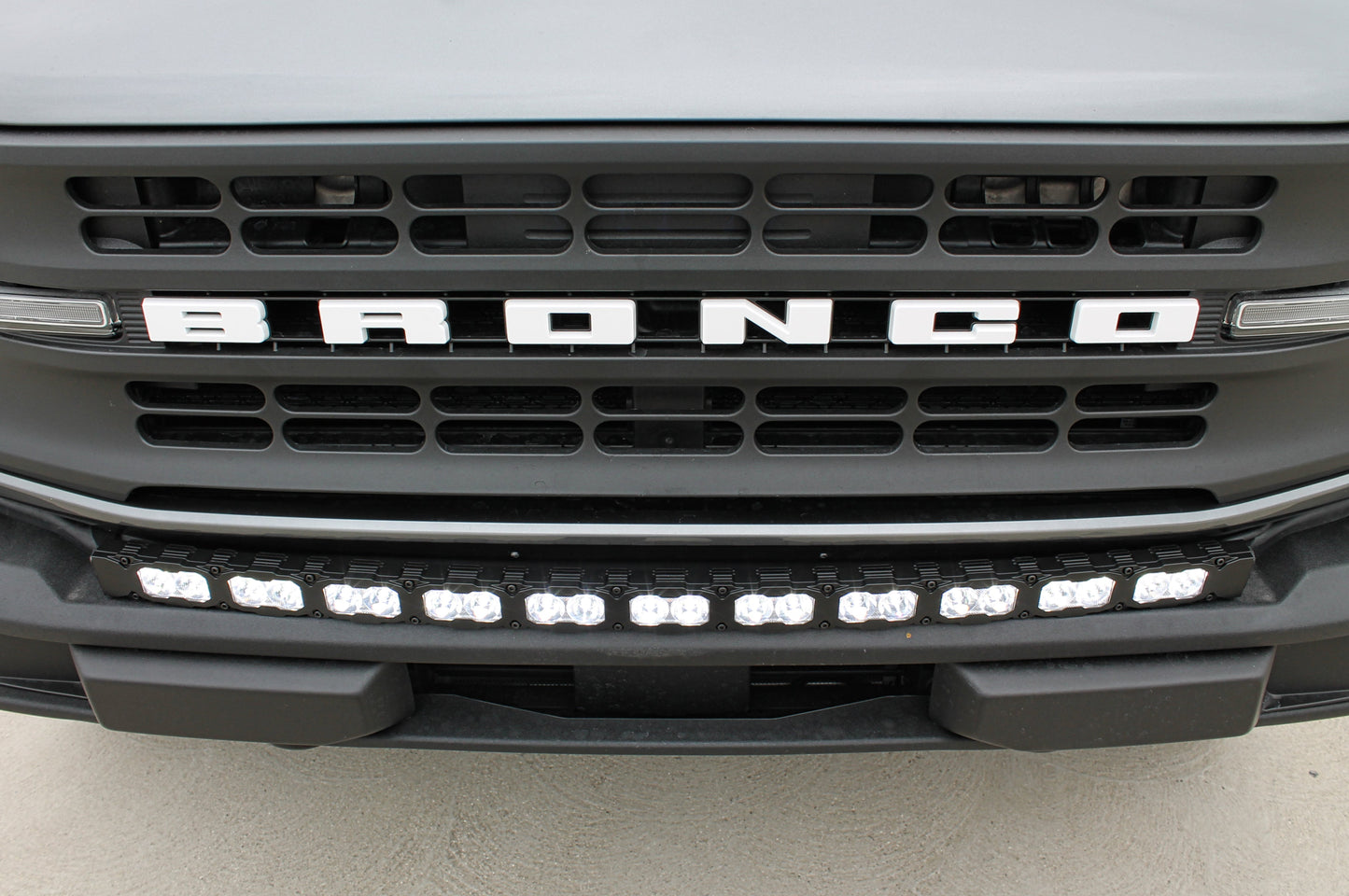 2021+ Ford Bronco Standard Bumper 40in Light Bar - PRO