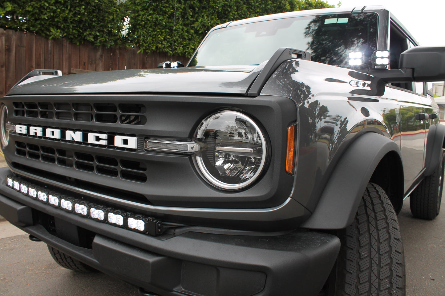 2021+ Ford Bronco Standard Bumper 40in Light Bar - PRO