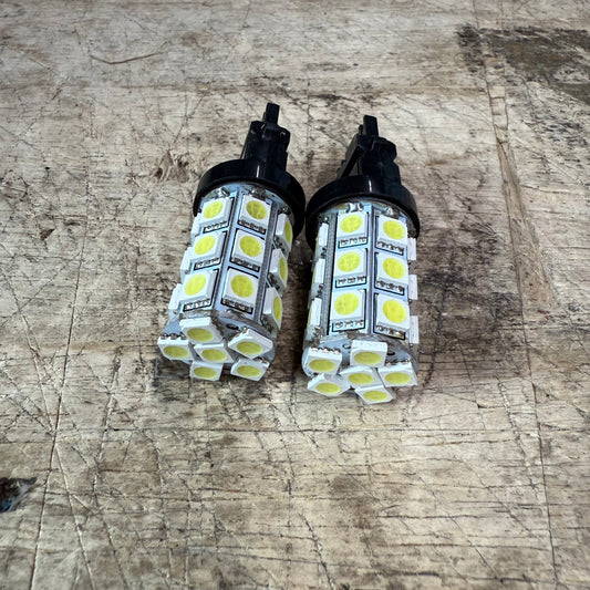 Radius LED Front Turn Signal 2008-2014 Challenger