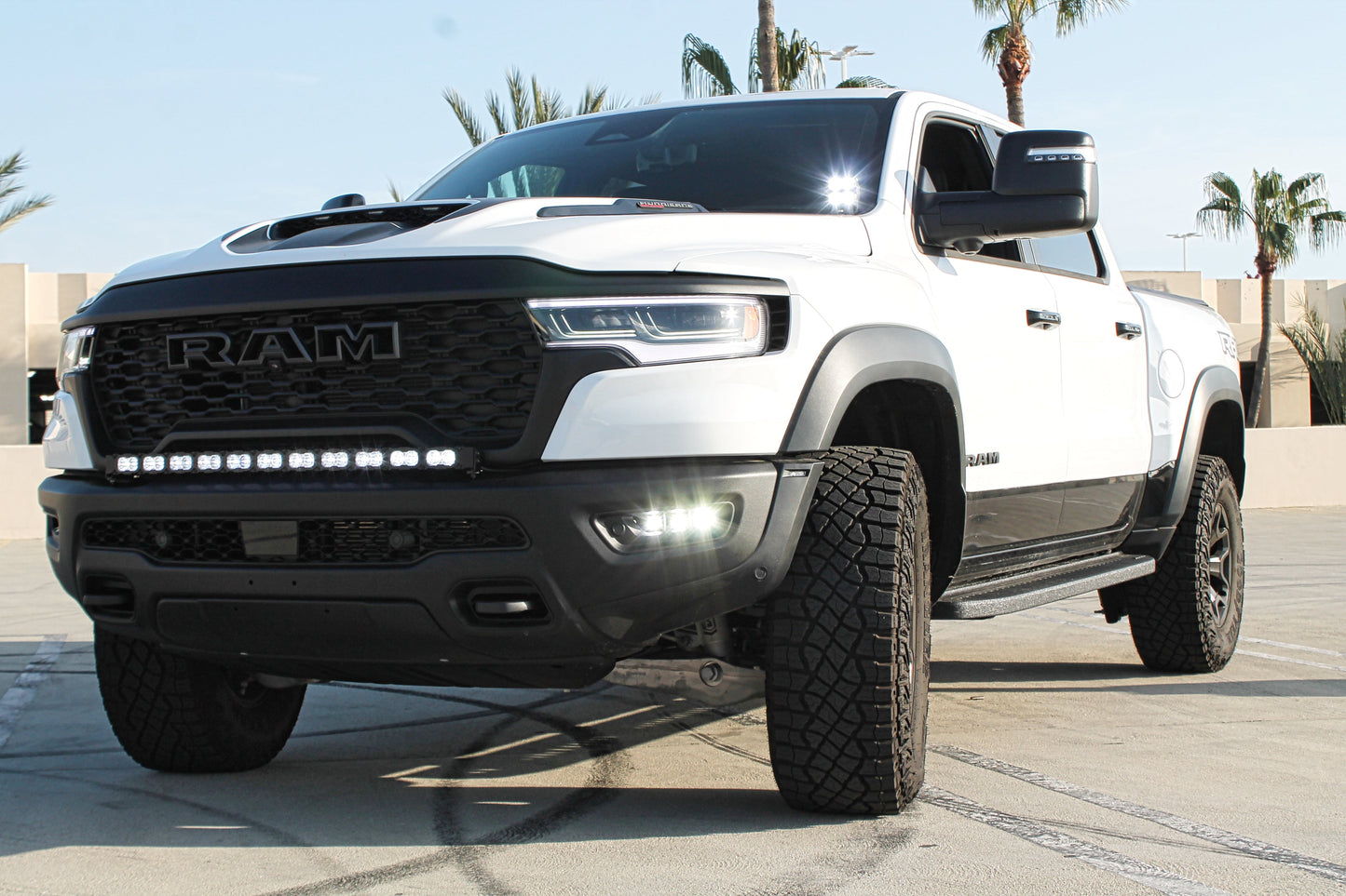 2025+ RAM 1500 REBEL 40in Light Bar PRO