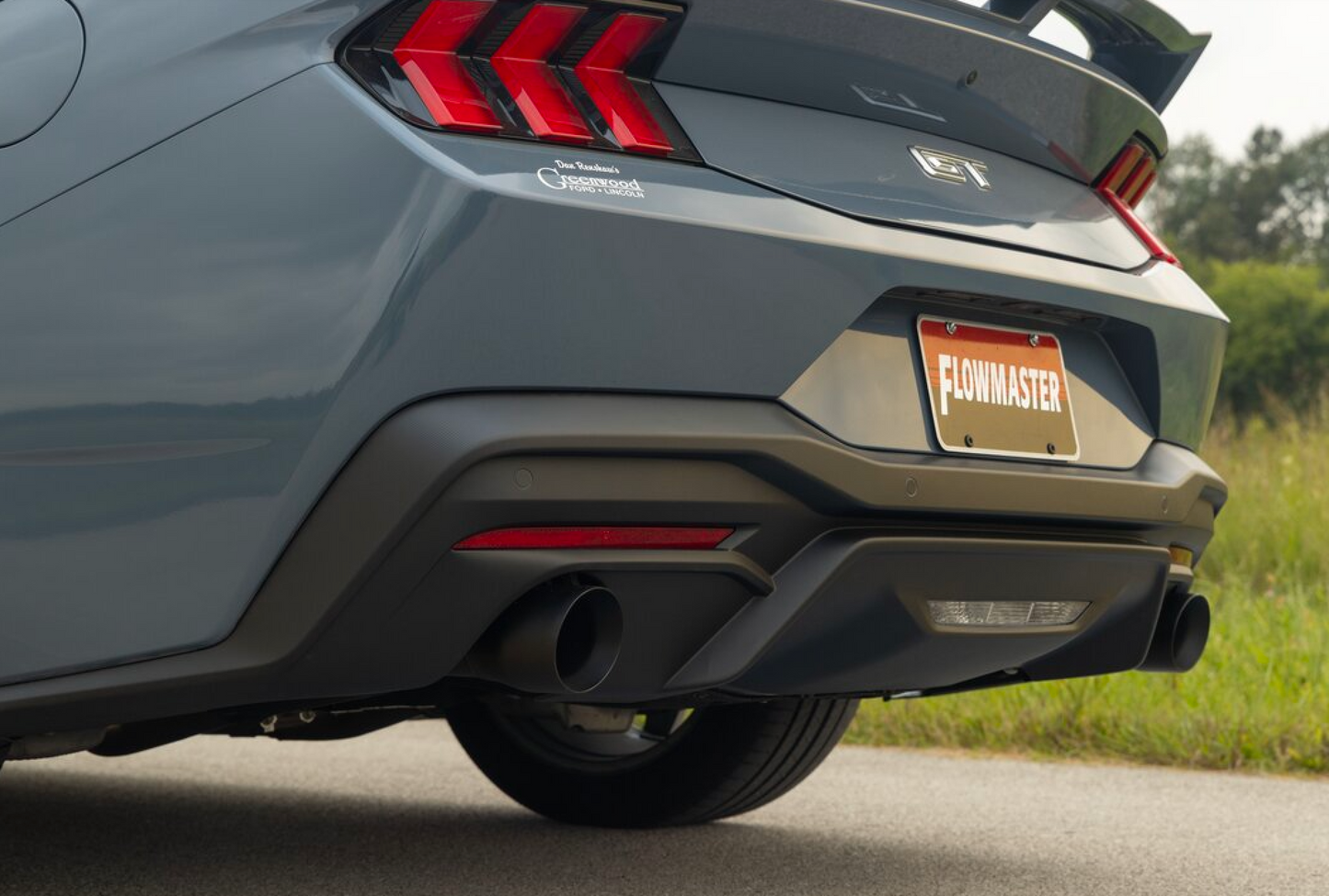 Flowmaster Outlaw Axle-Back Exhaust 2014 Mustang 5.0L