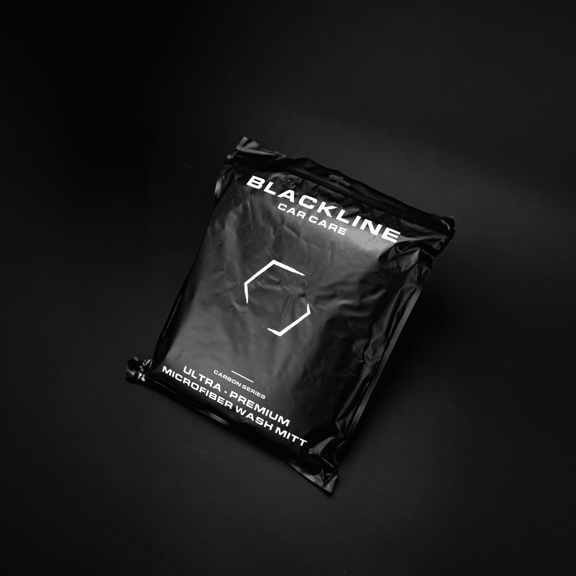 BLACKLINE® MICROFIBER WASH MITT - Speedlogix