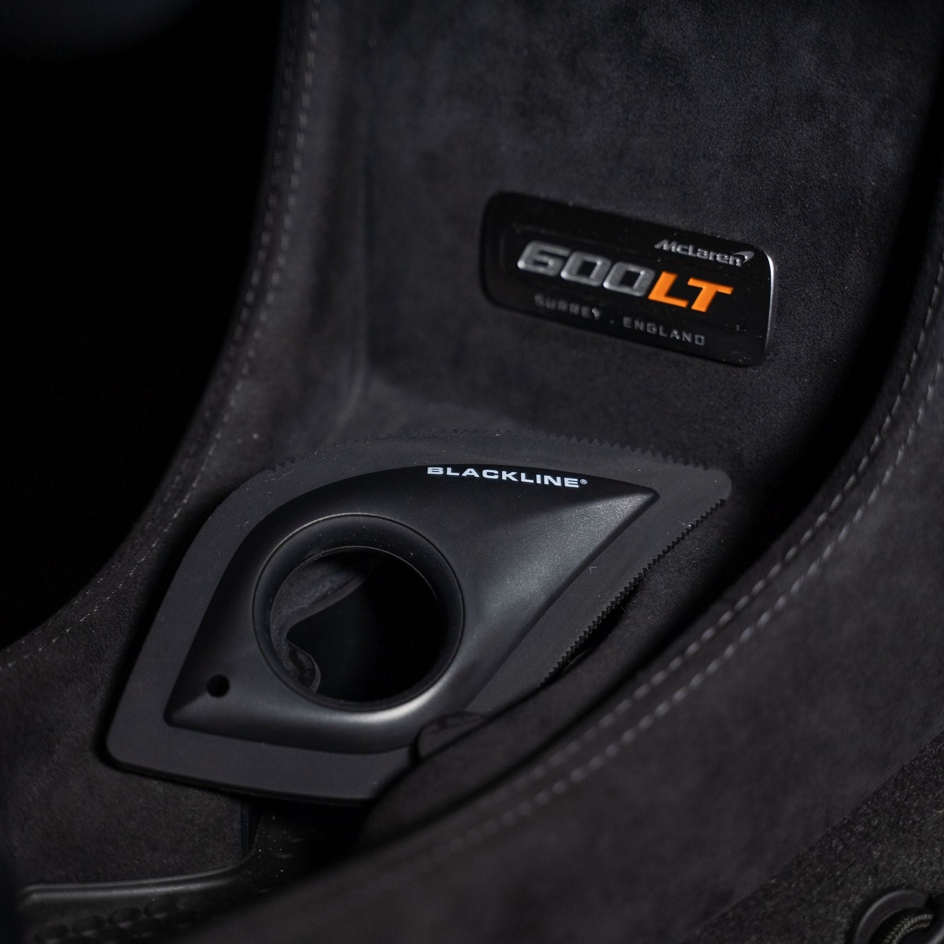 BLACKLINE® PET HAIR BRUSH - Speedlogix