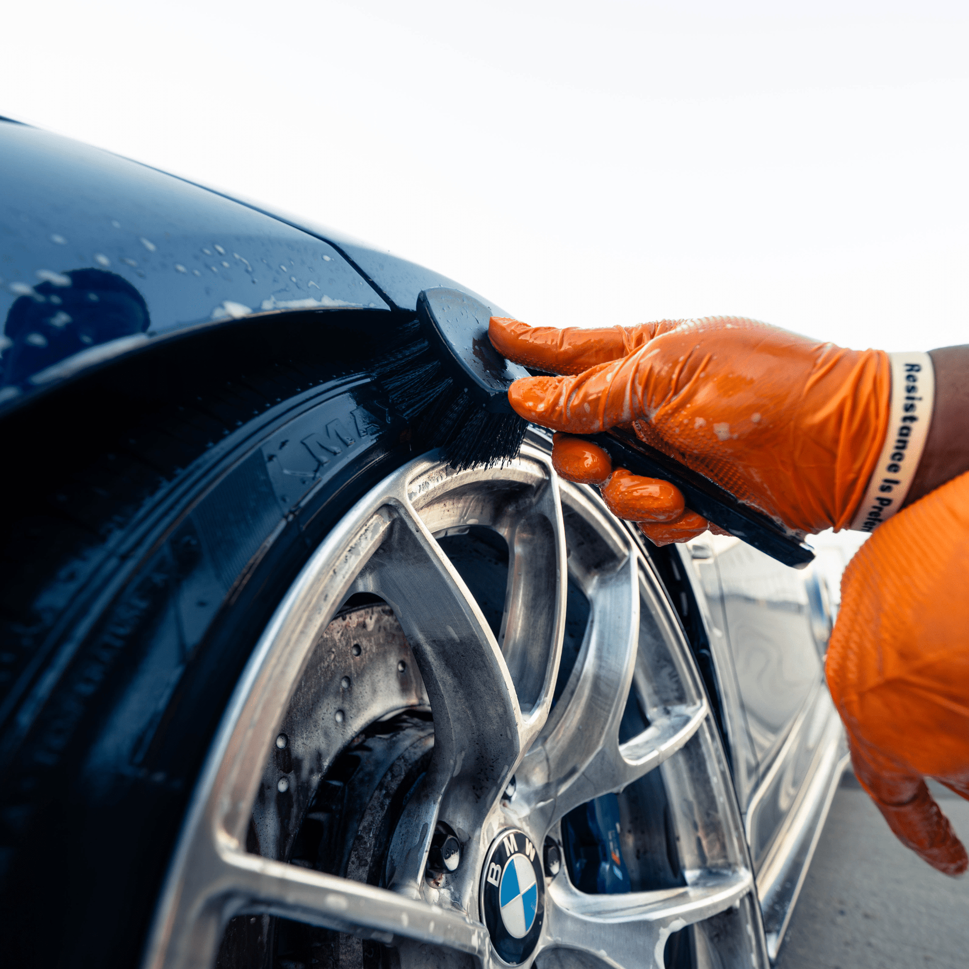 BLACKLINE® STIFF BRISTLE TIRE BRUSH - Speedlogix