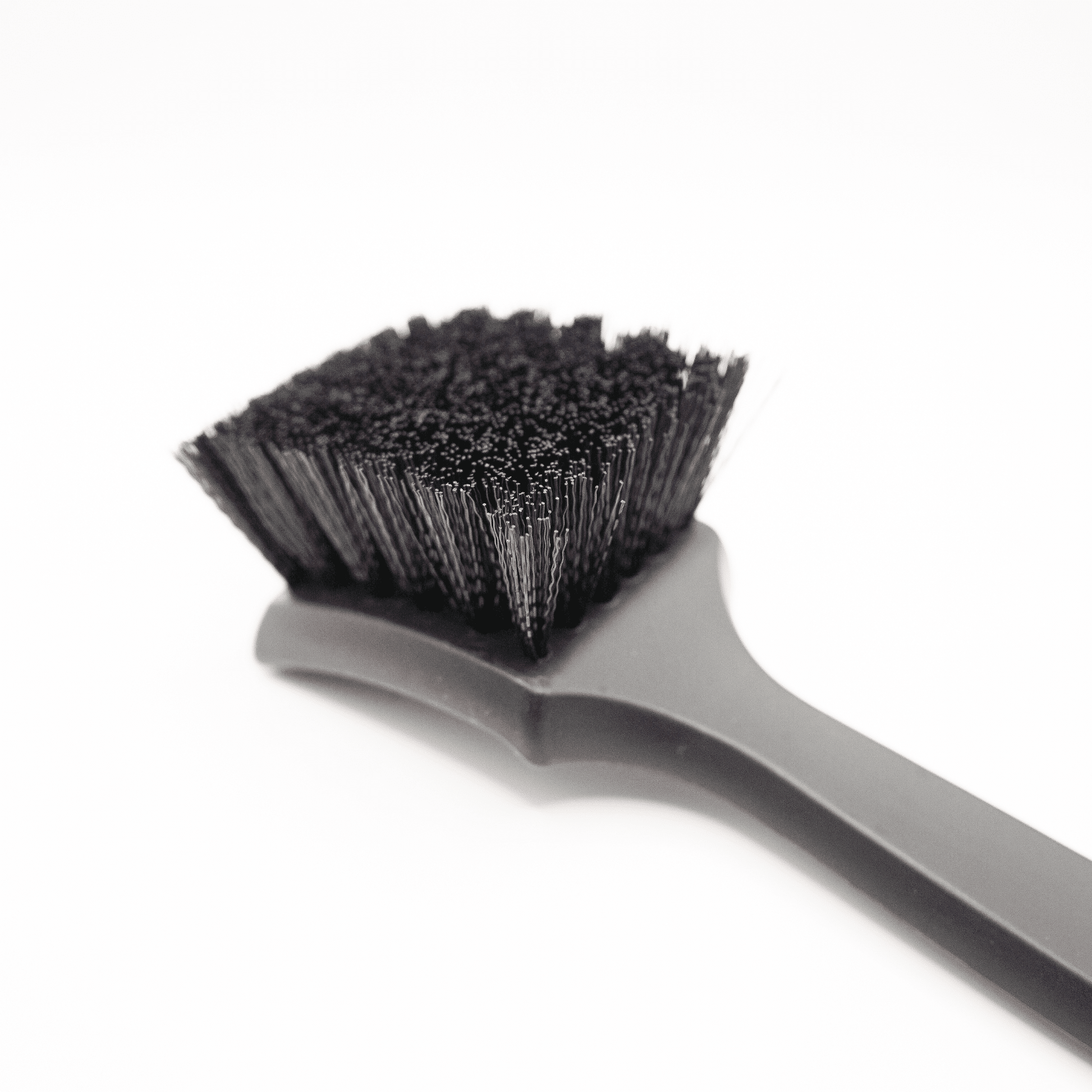BLACKLINE® STIFF BRISTLE TIRE BRUSH - Speedlogix