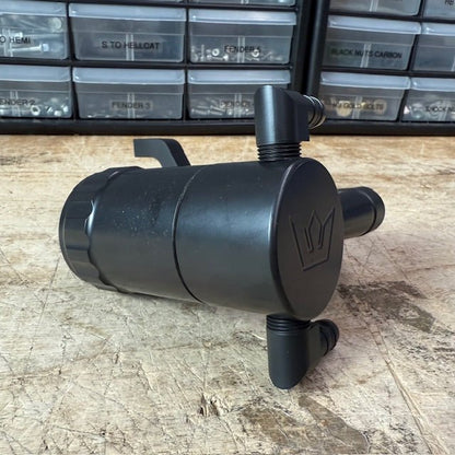 Blemished/Discounted Speedlogix Oil Catch Can 2005 - 2023 Challenger/Charger 392 - Speedlogix