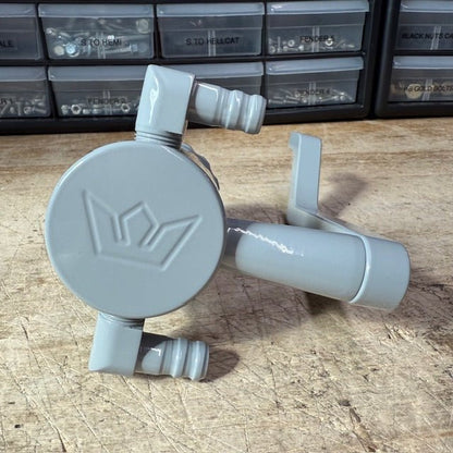 Blemished/Discounted Speedlogix Oil Catch Can 2005 - 2023 Challenger/Charger 392 - Speedlogix