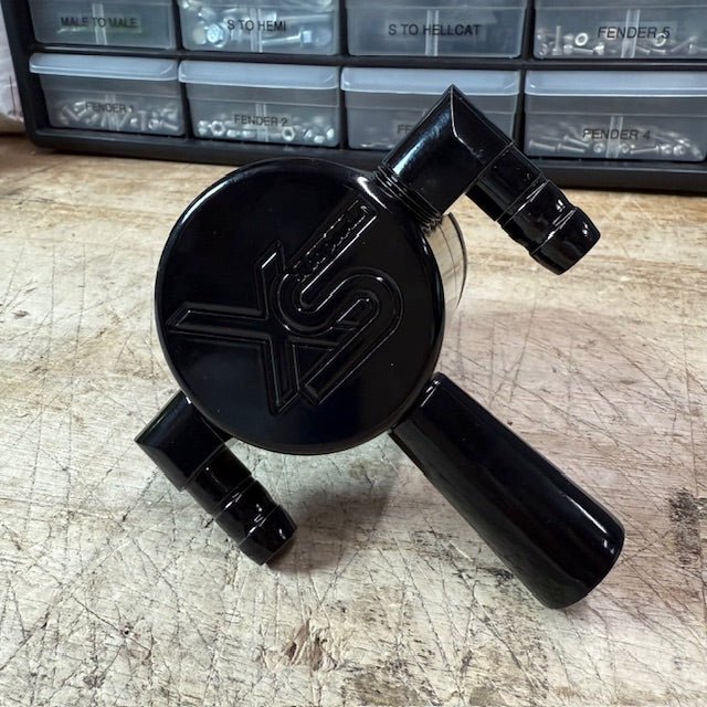 Blemished/Discounted Speedlogix Oil Catch Can 2005 - 2023 Challenger/Charger 5.7L - Speedlogix