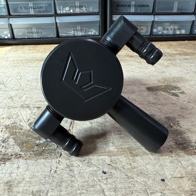 Blemished/Discounted Speedlogix Oil Catch Can 2005 - 2023 Challenger/Charger 5.7L - Speedlogix