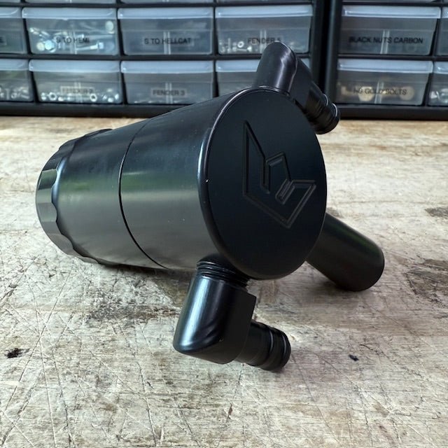 Blemished/Discounted Speedlogix Oil Catch Can 2005 - 2023 Challenger/Charger 5.7L - Speedlogix