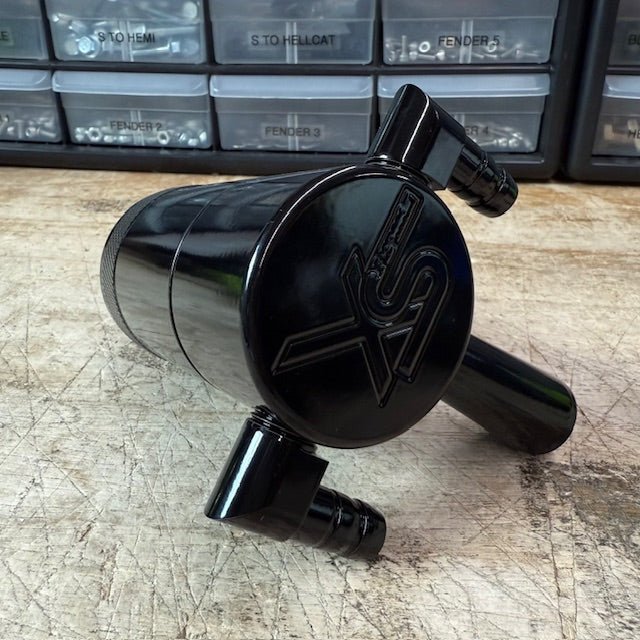 Blemished/Discounted Speedlogix Oil Catch Can 2005 - 2023 Challenger/Charger 5.7L - Speedlogix