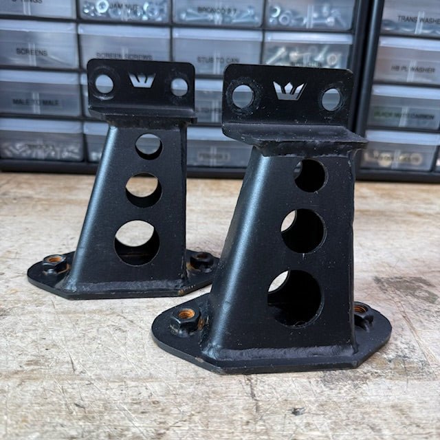 Blemished/Discounted Speedlogix Solid Motor Mounts 2005 - 2010 Challenger/Charger - Speedlogix