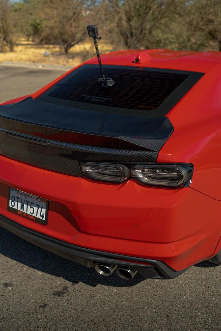 CAMARO 16 - 23 Carbon Fiber Trunk (With Ducktail Spoiler) - Speedlogix