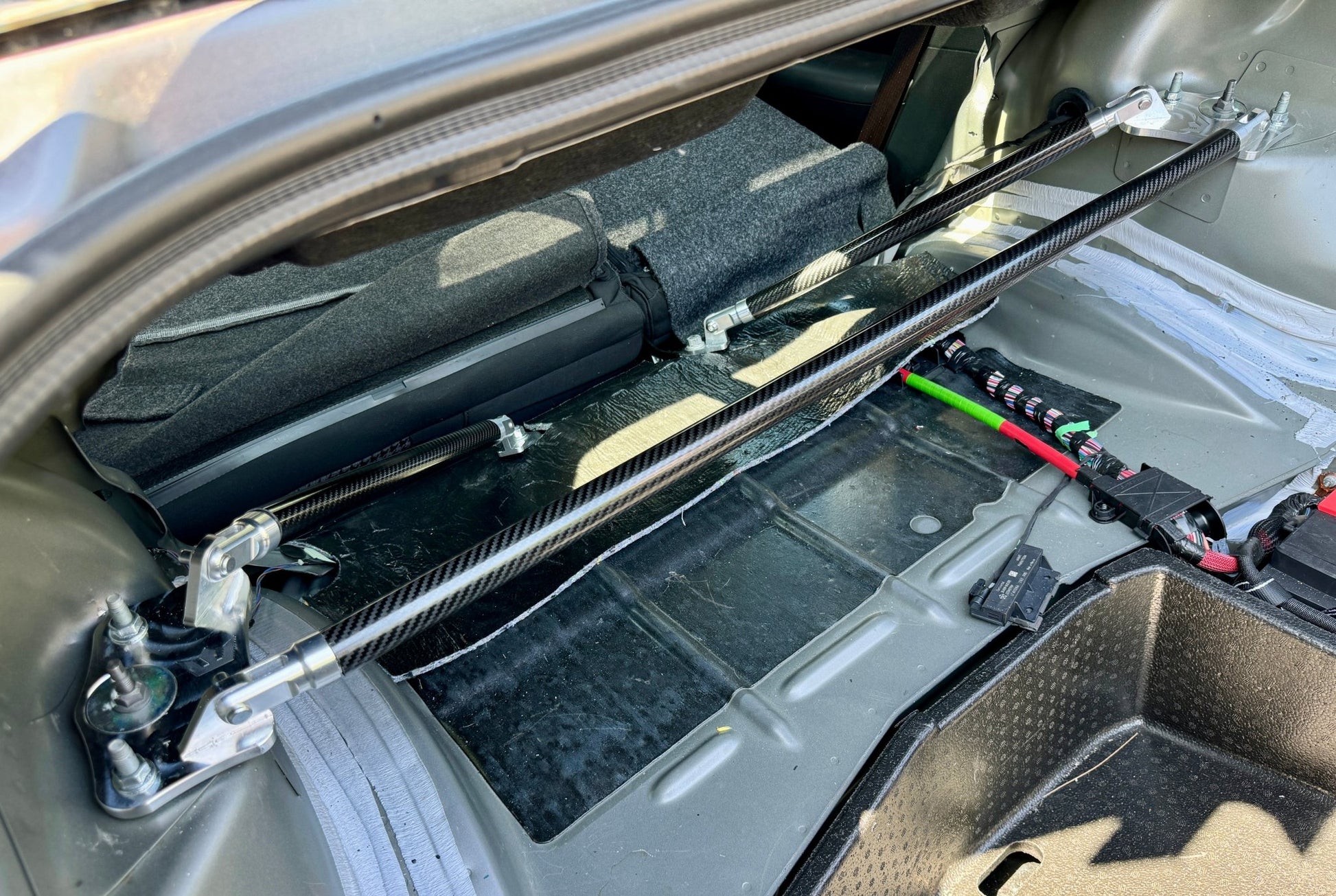 Carbon Fiber 4 - Point Trunk Brace 2005 - 2023 Challenger - Speedlogix