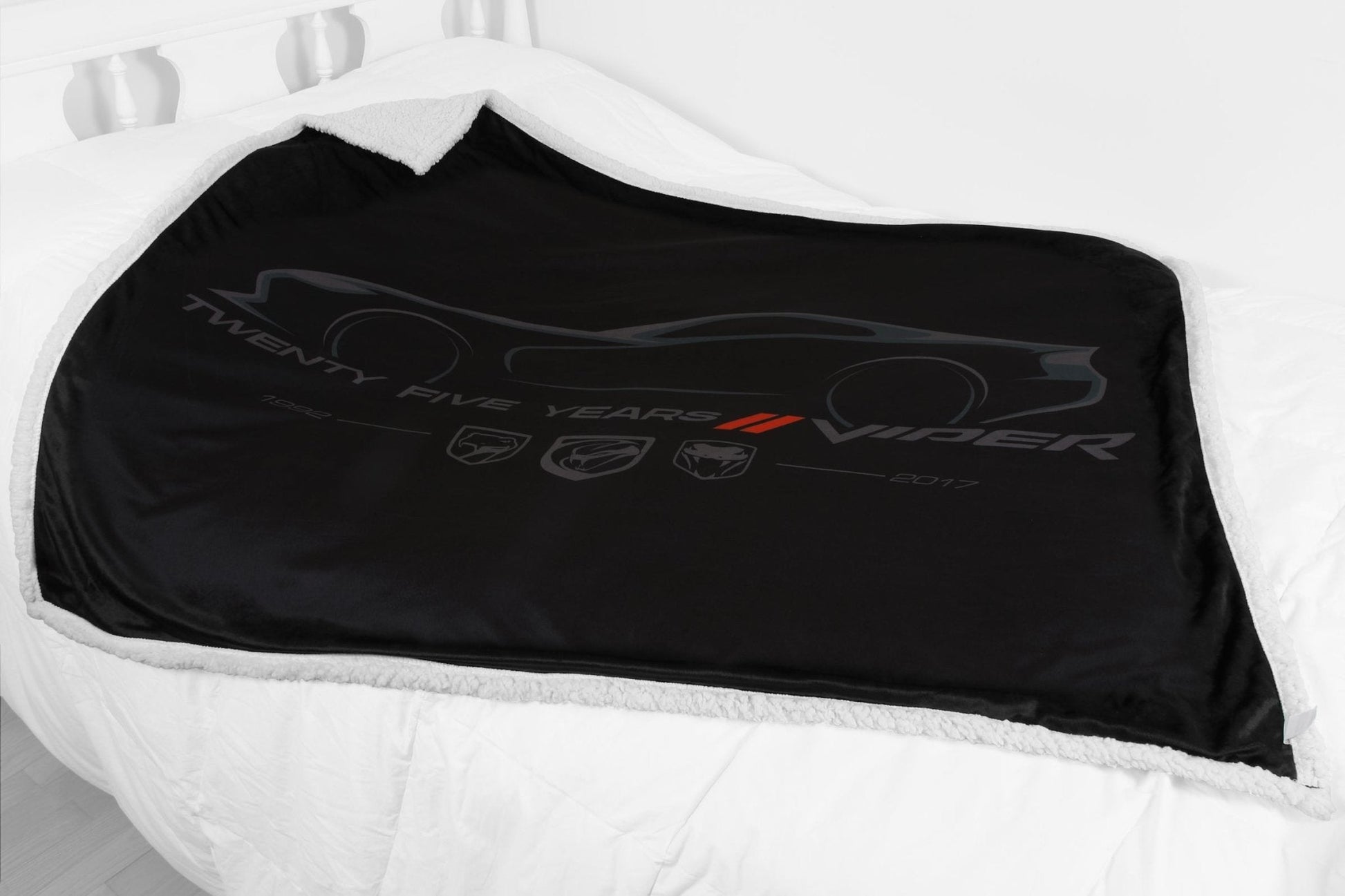 Dodge Viper 25 Years Sherpa Blanket - Speedlogix